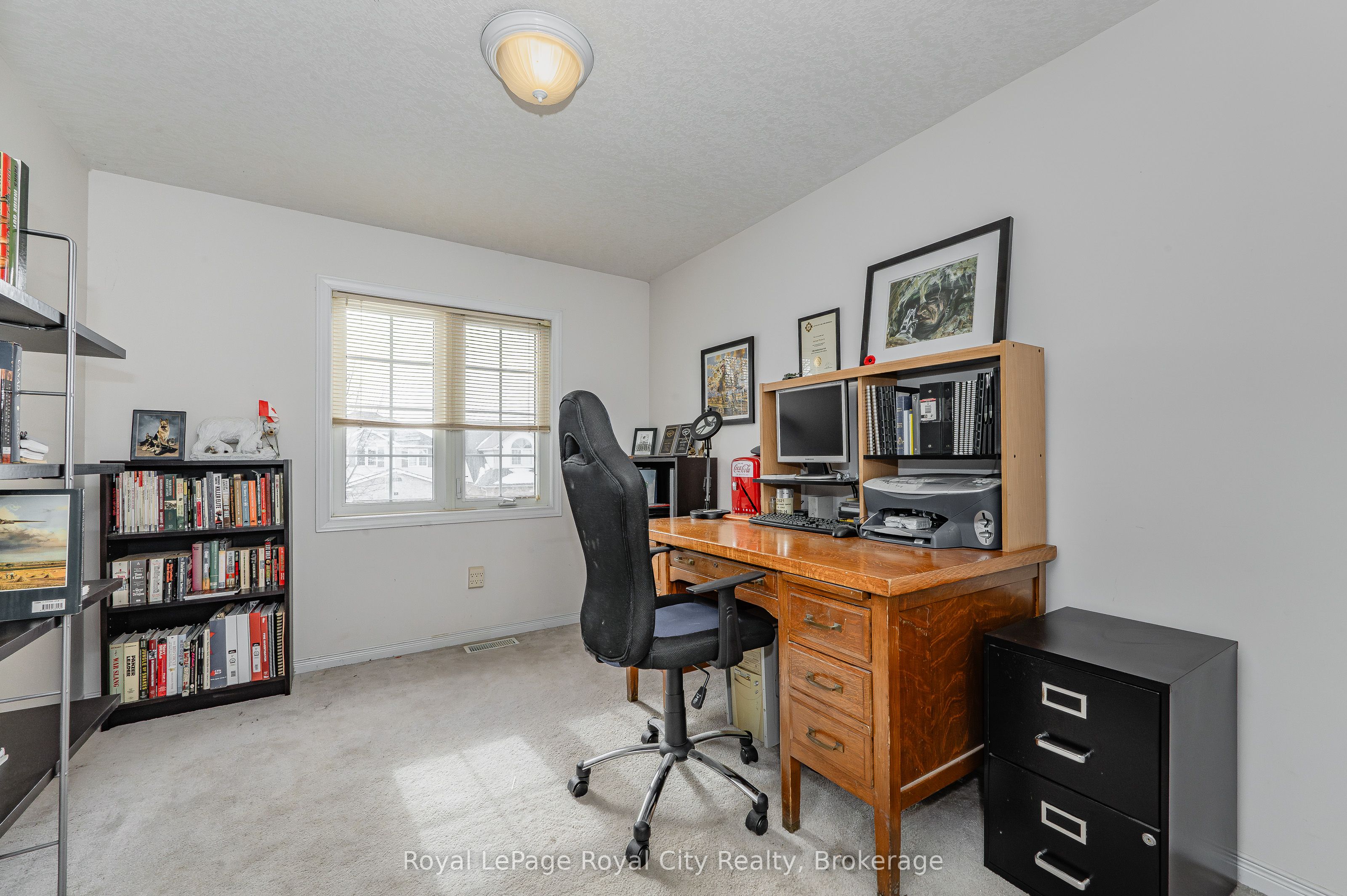 15 Camm Crescent Property Photo 7