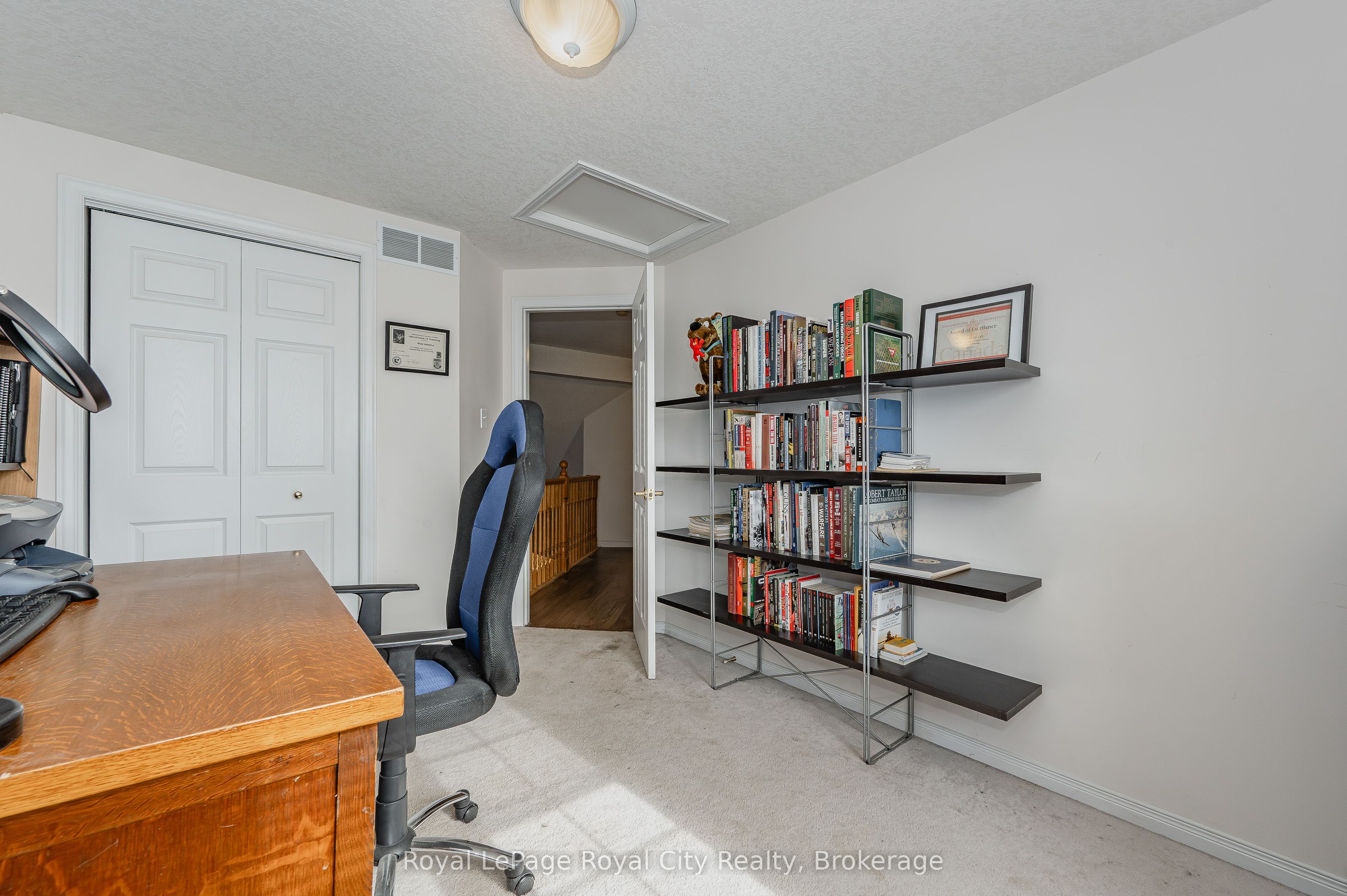 15 Camm Crescent Property Photo 9