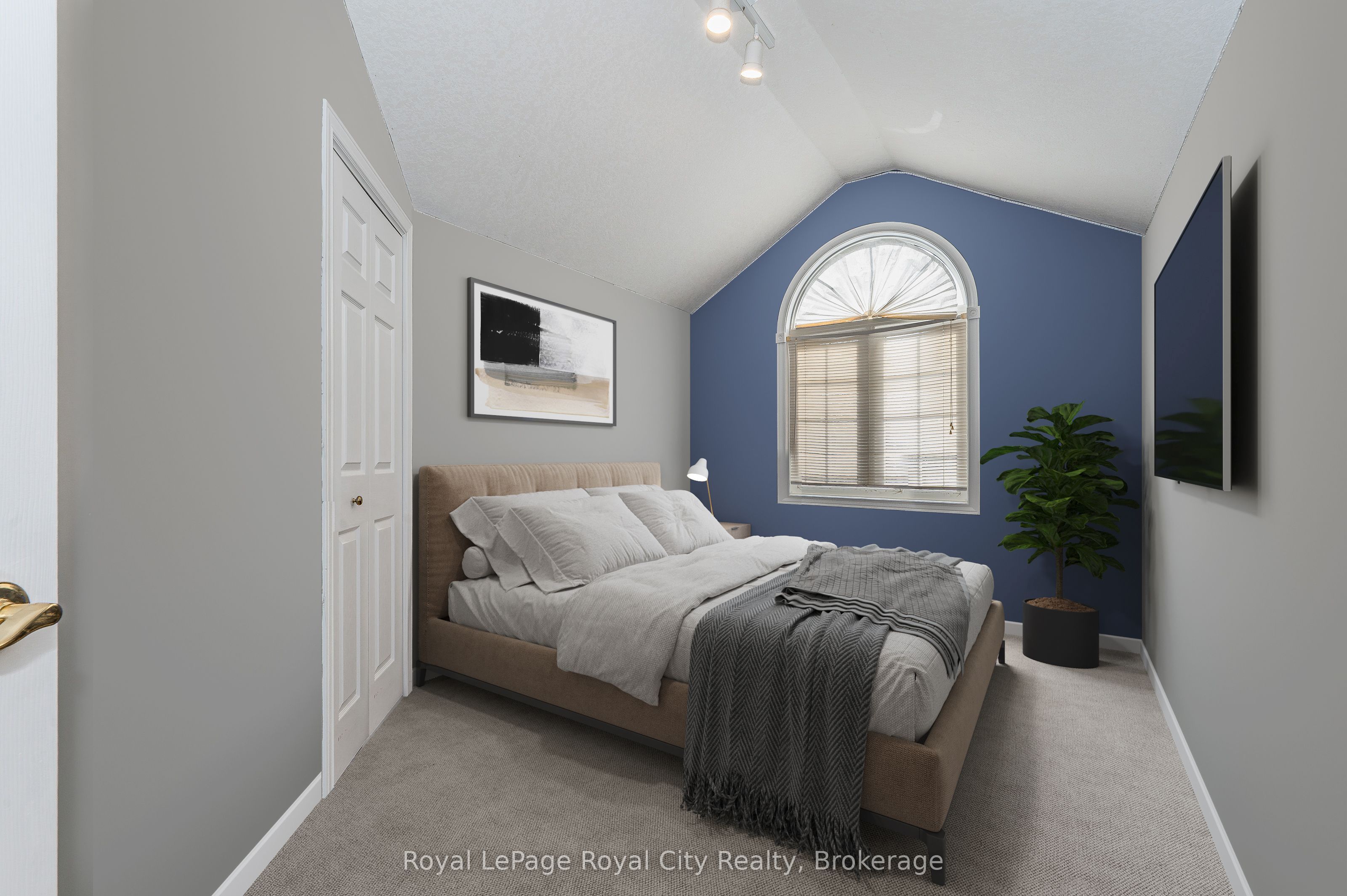 15 Camm Crescent Property Photo 10