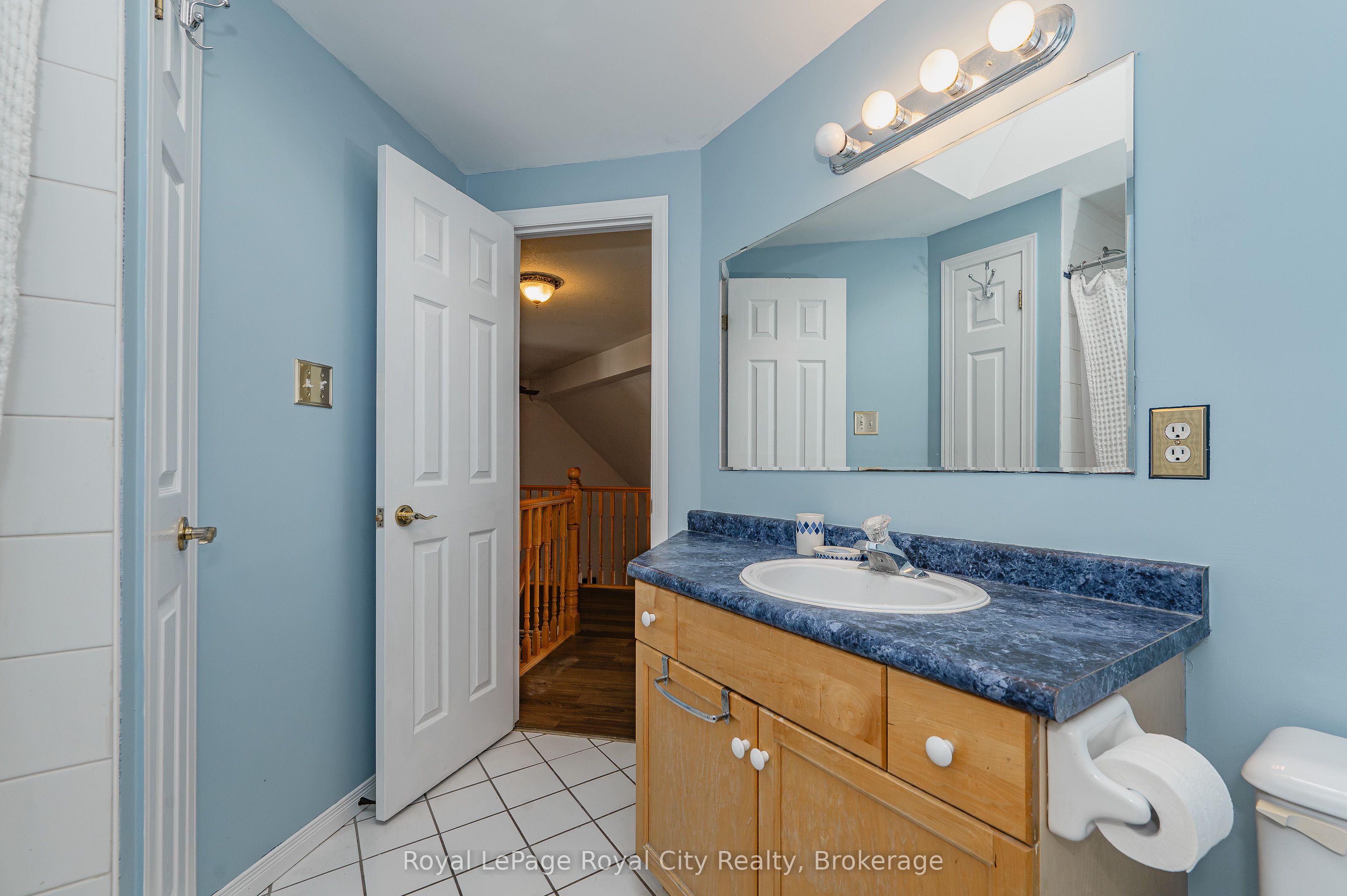 15 Camm Crescent Property Photo 13