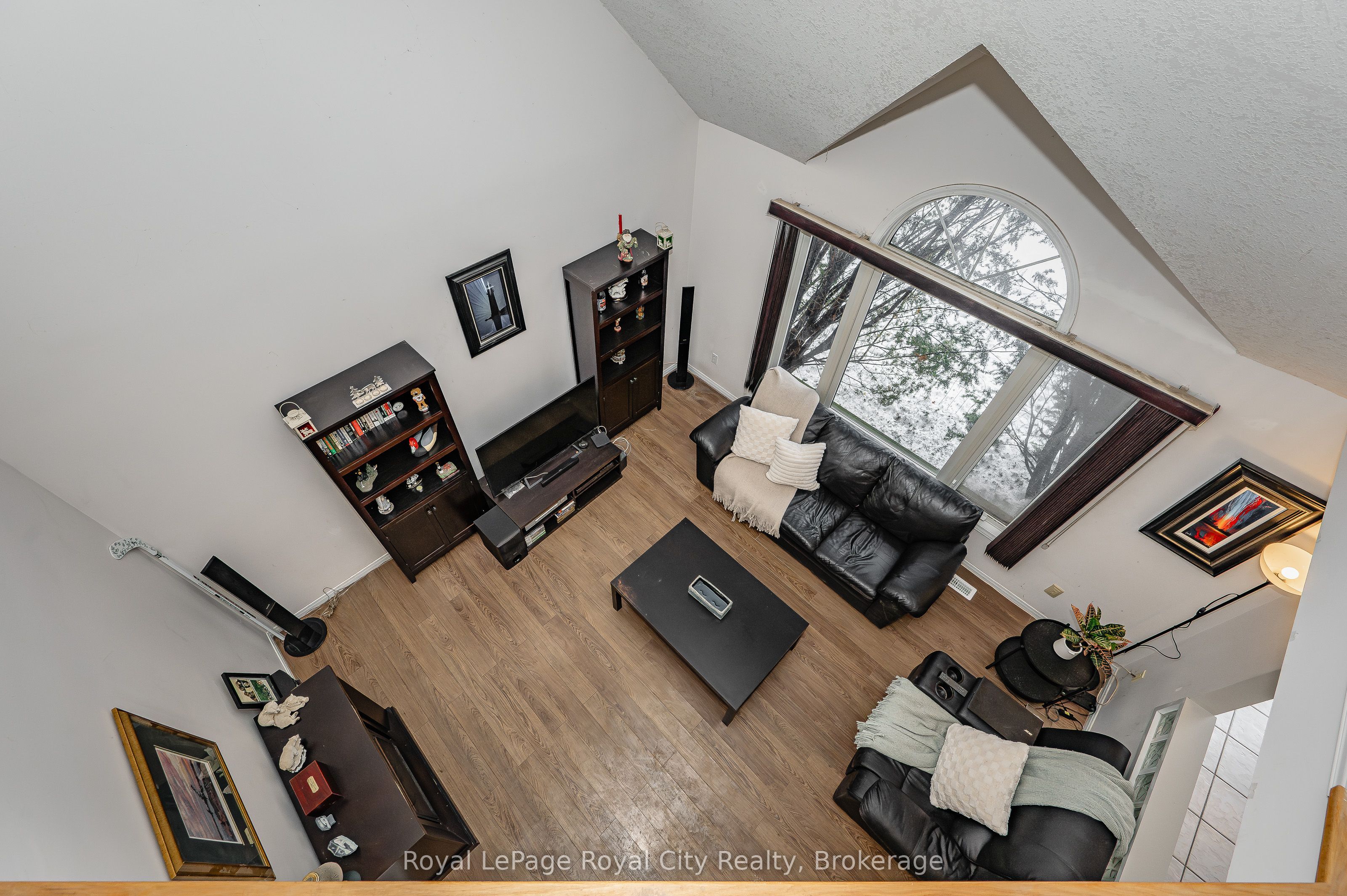 15 Camm Crescent Property Photo 32