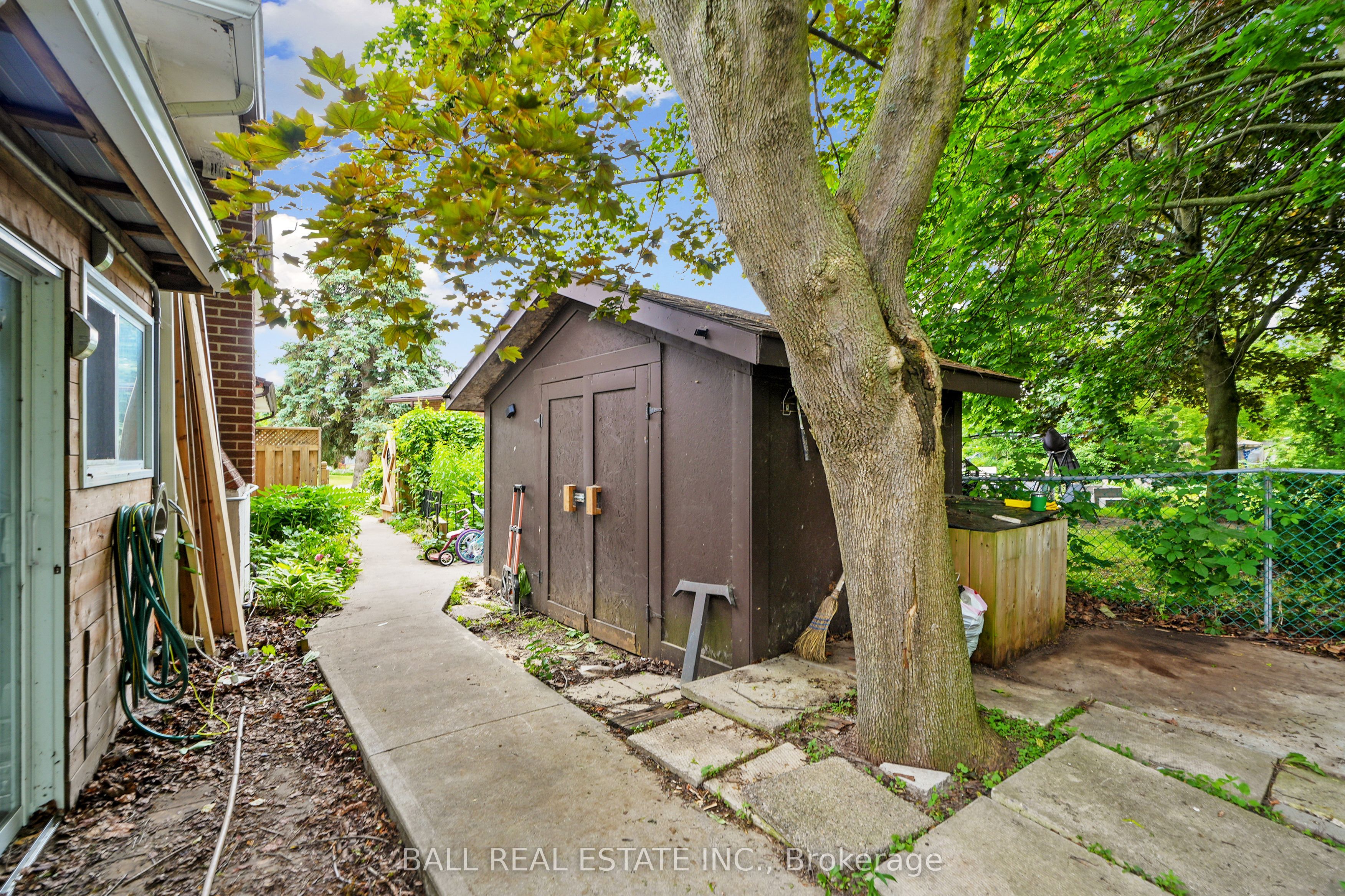 60a Crossley Drive Property Photo 13