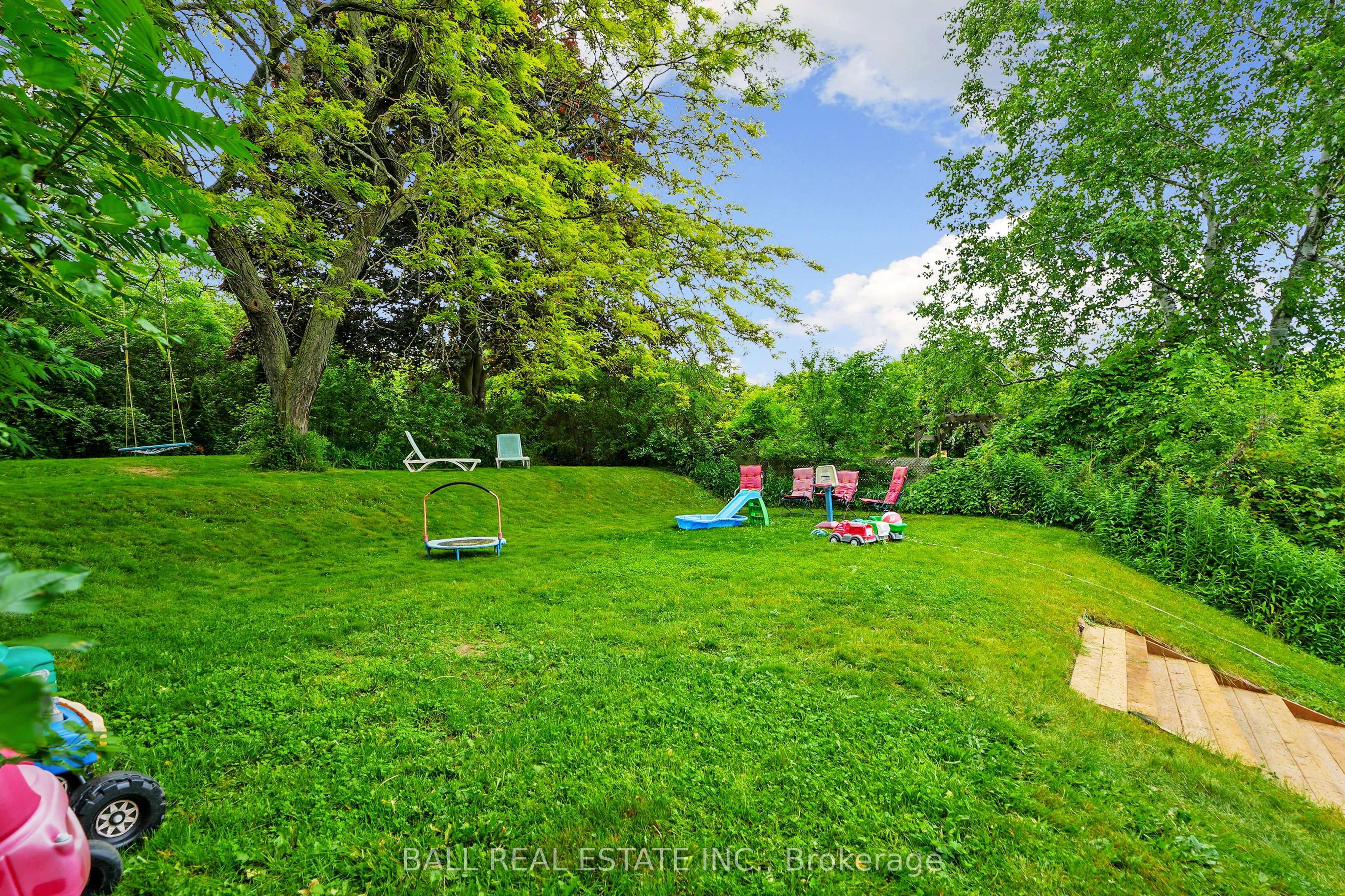 60a Crossley Drive Property Photo 23