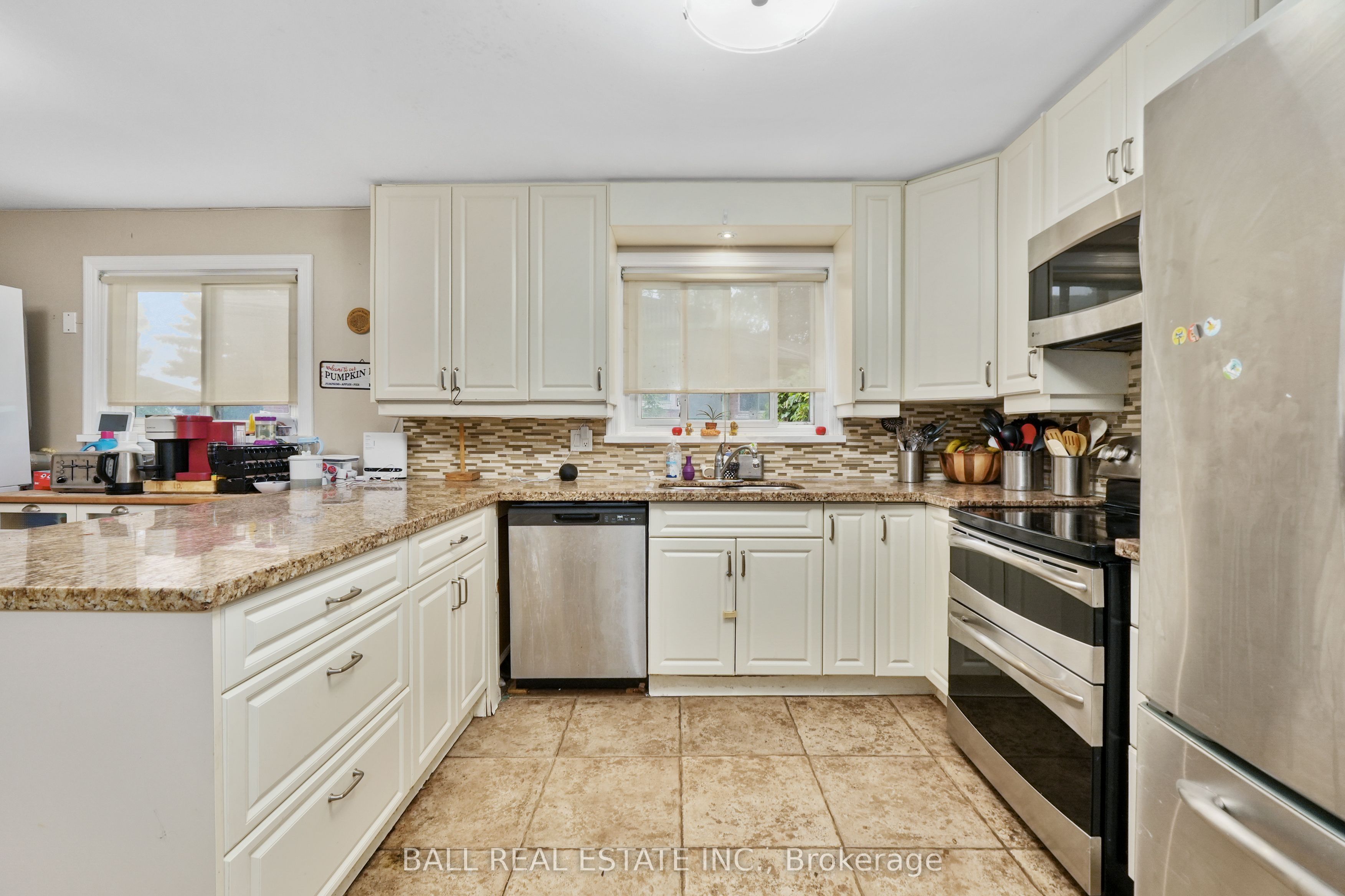60a Crossley Drive Property Photo 32