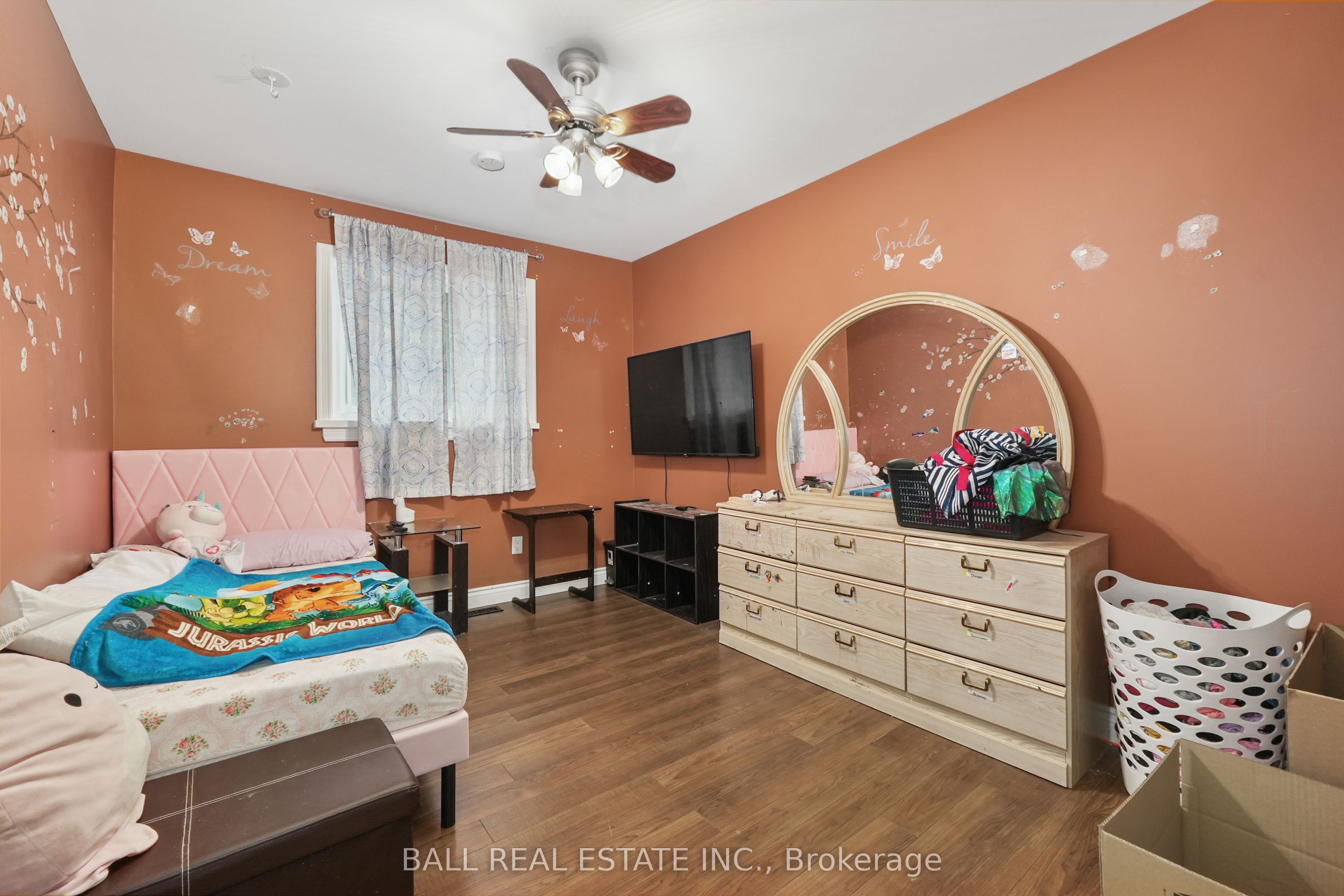60a Crossley Drive Property Photo 39