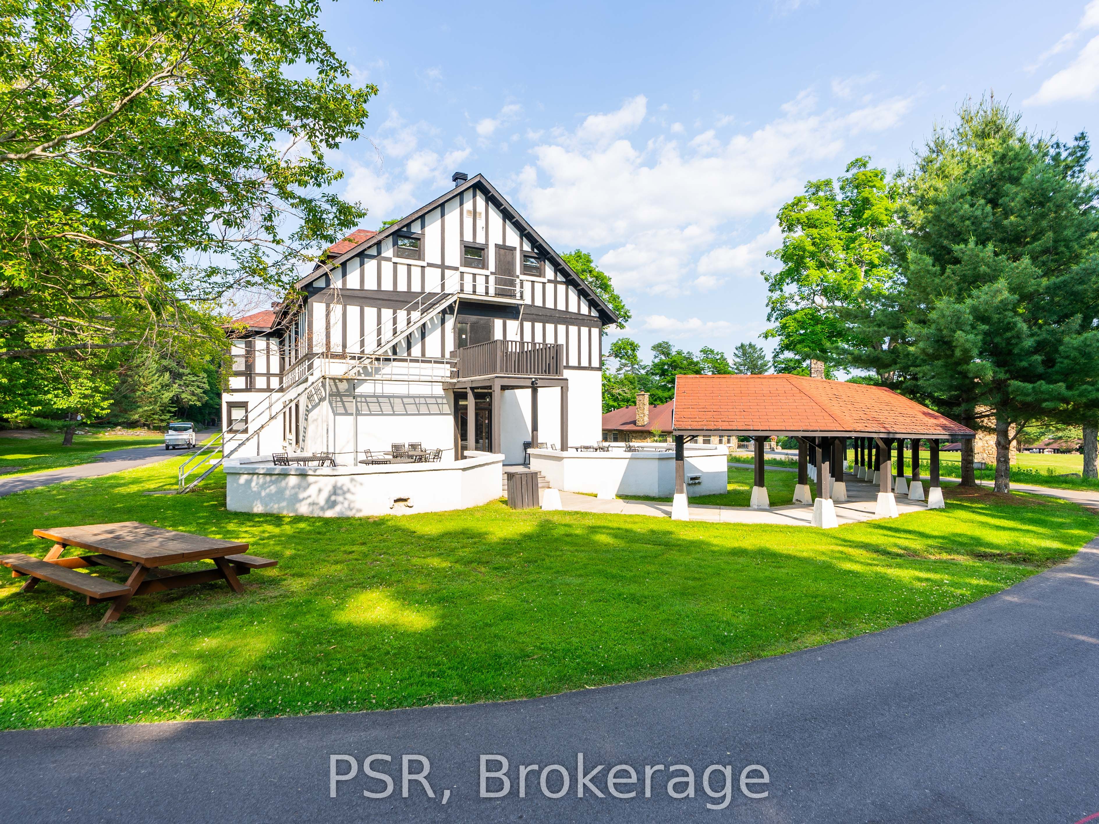 12 Bigwin Island 319 Property Photo 21