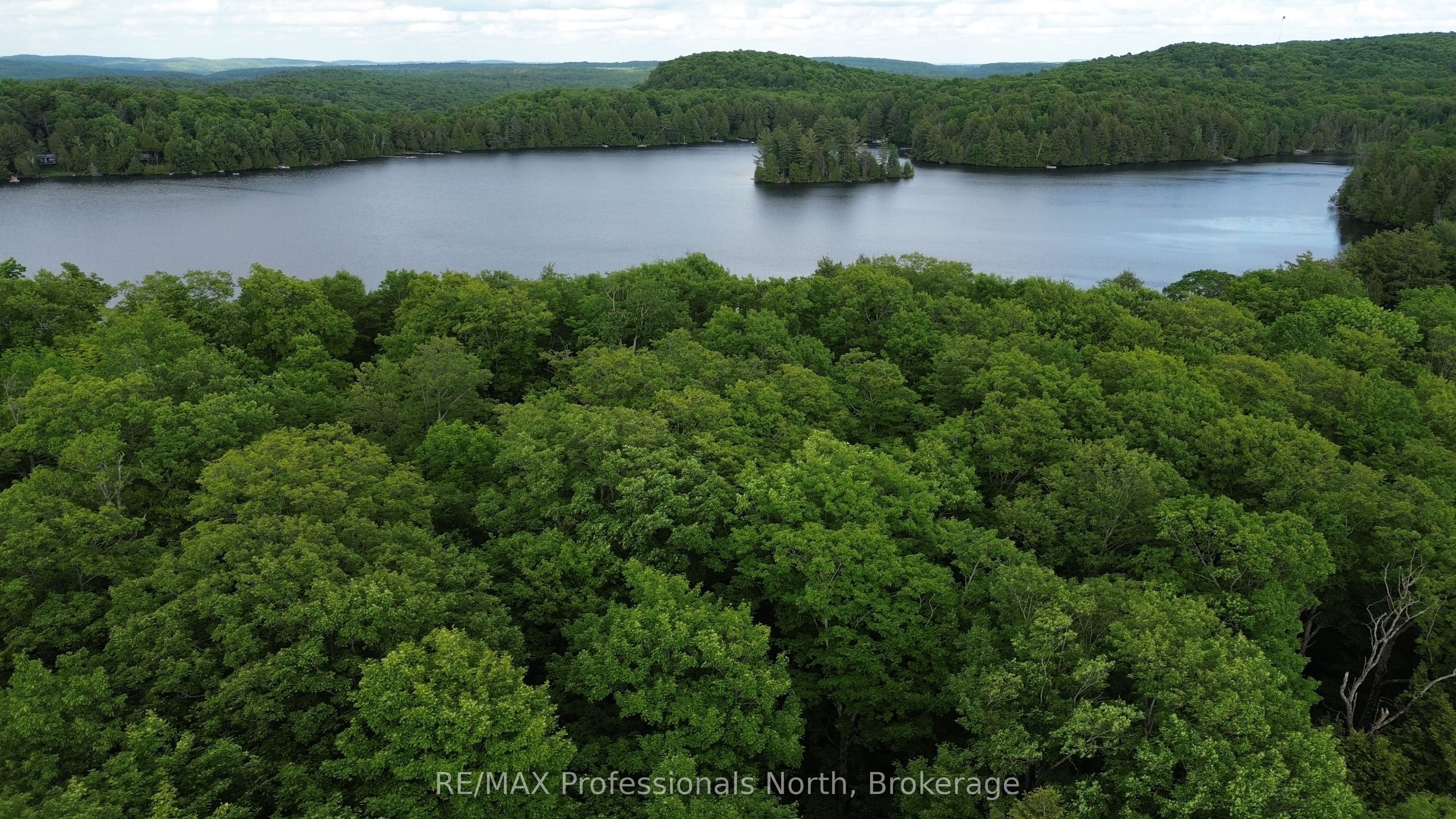 1012 Betula Crescent Property Photo 1