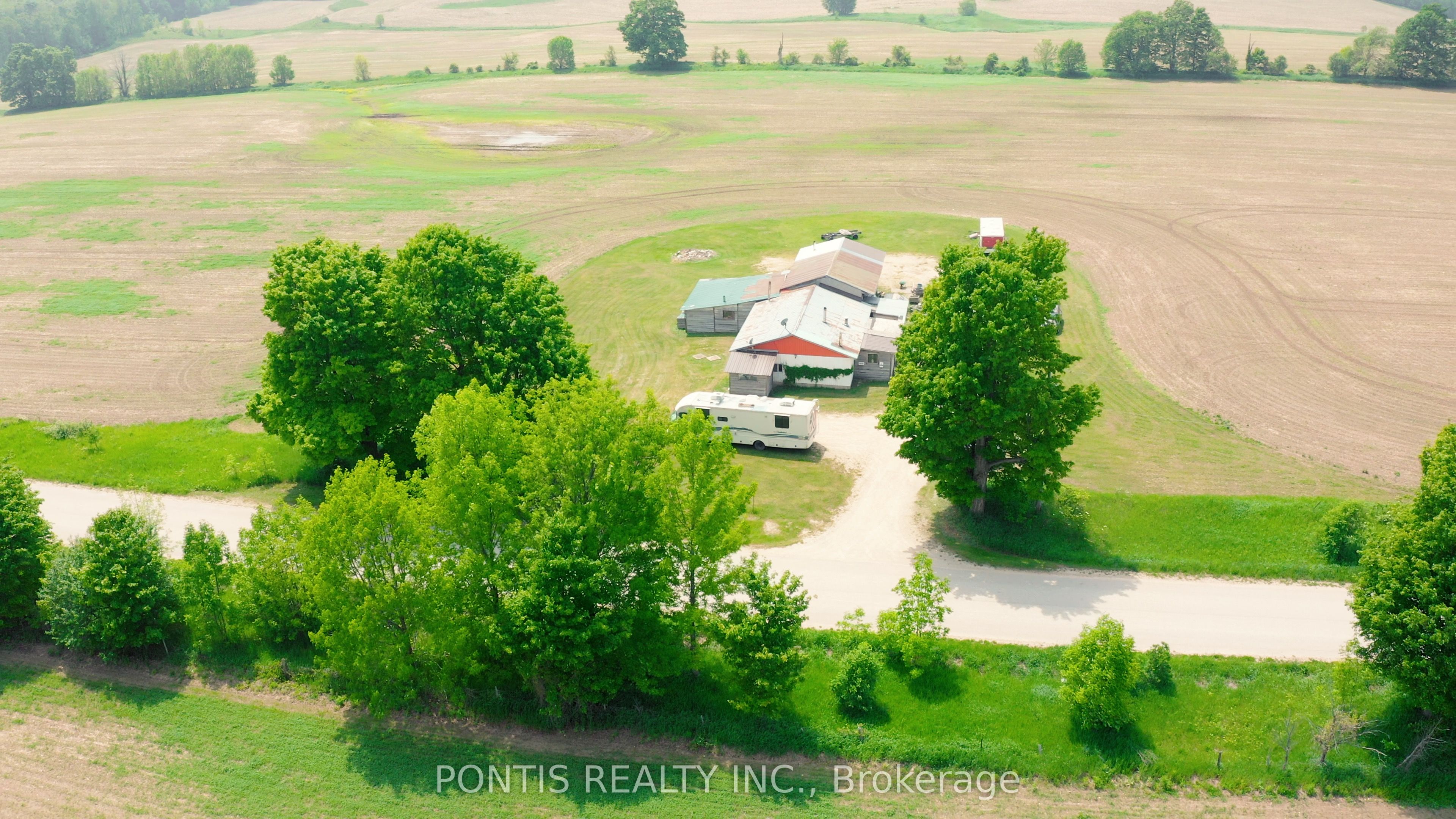 493696 Baptist Church Road Property Photo 1