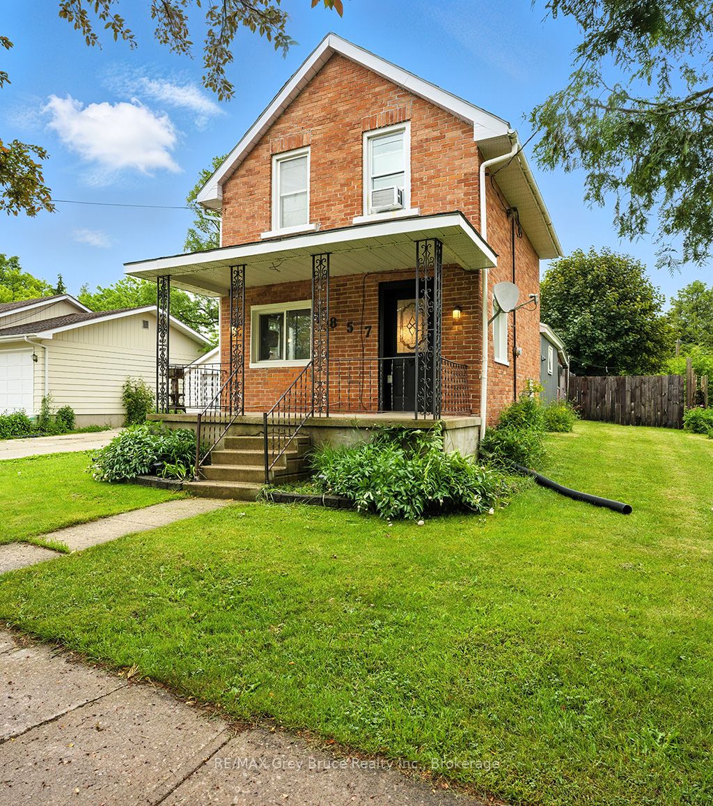 1857 6th Avenue E Property Photo 1