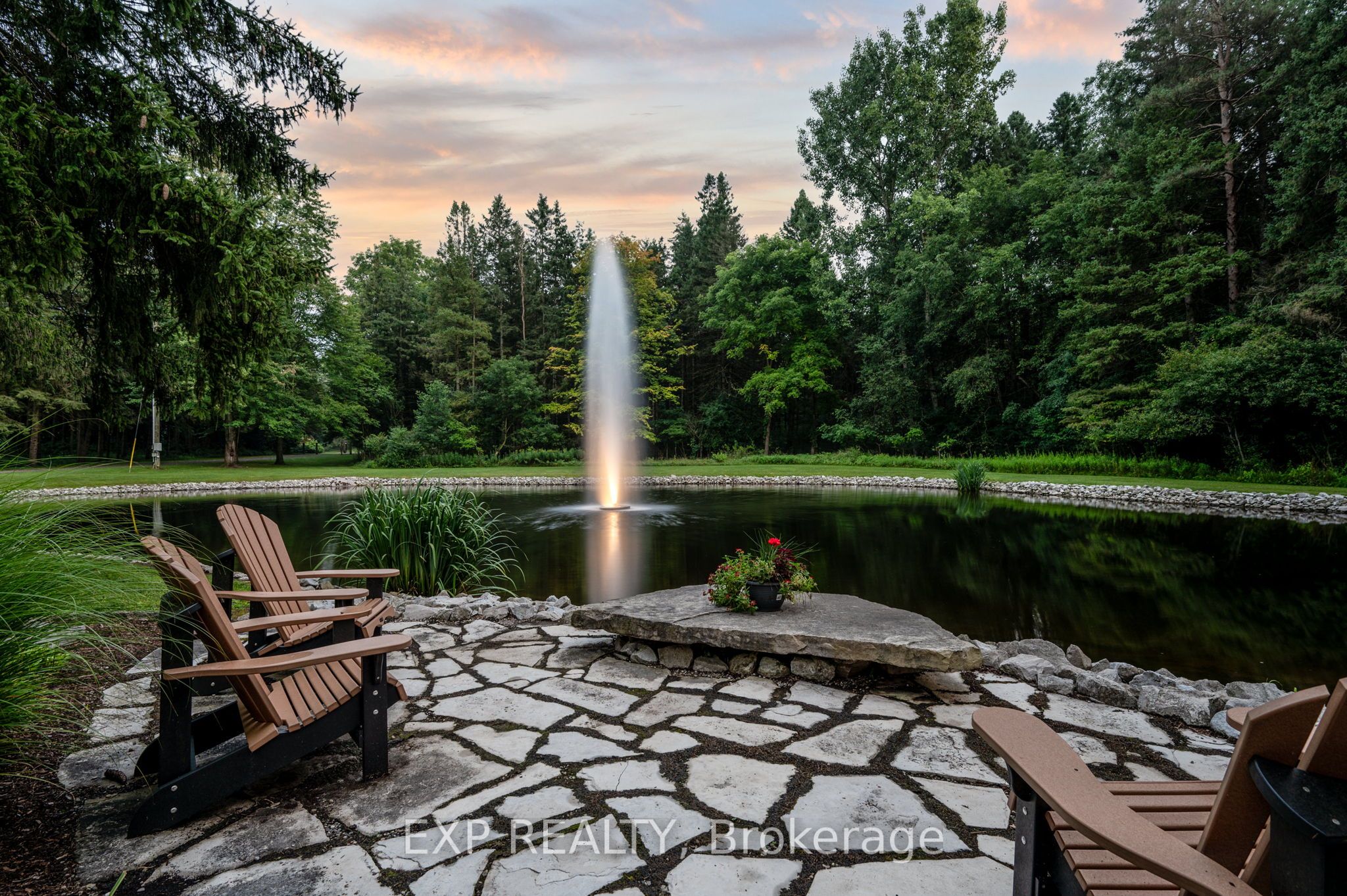 10608 Longwoods Road Property Photo 6