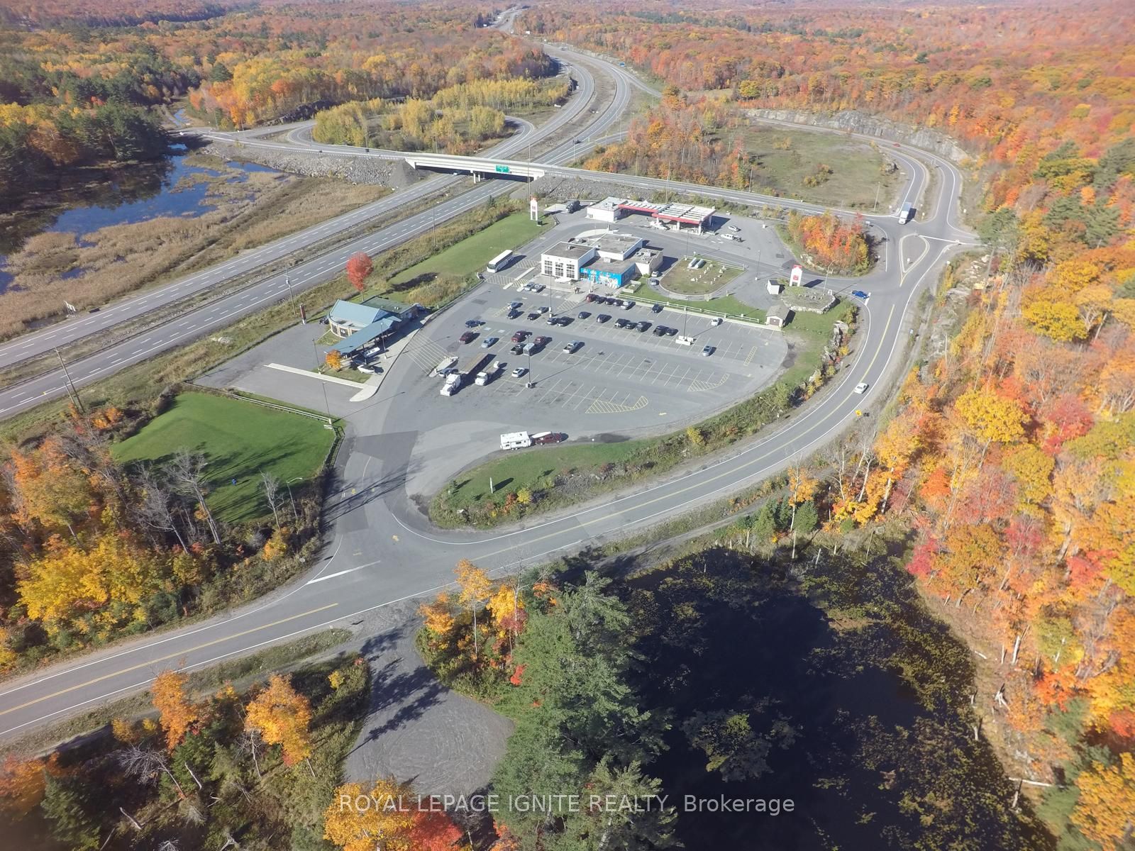 #114 - 1 Horseshoe Lake Road Property Photo 1