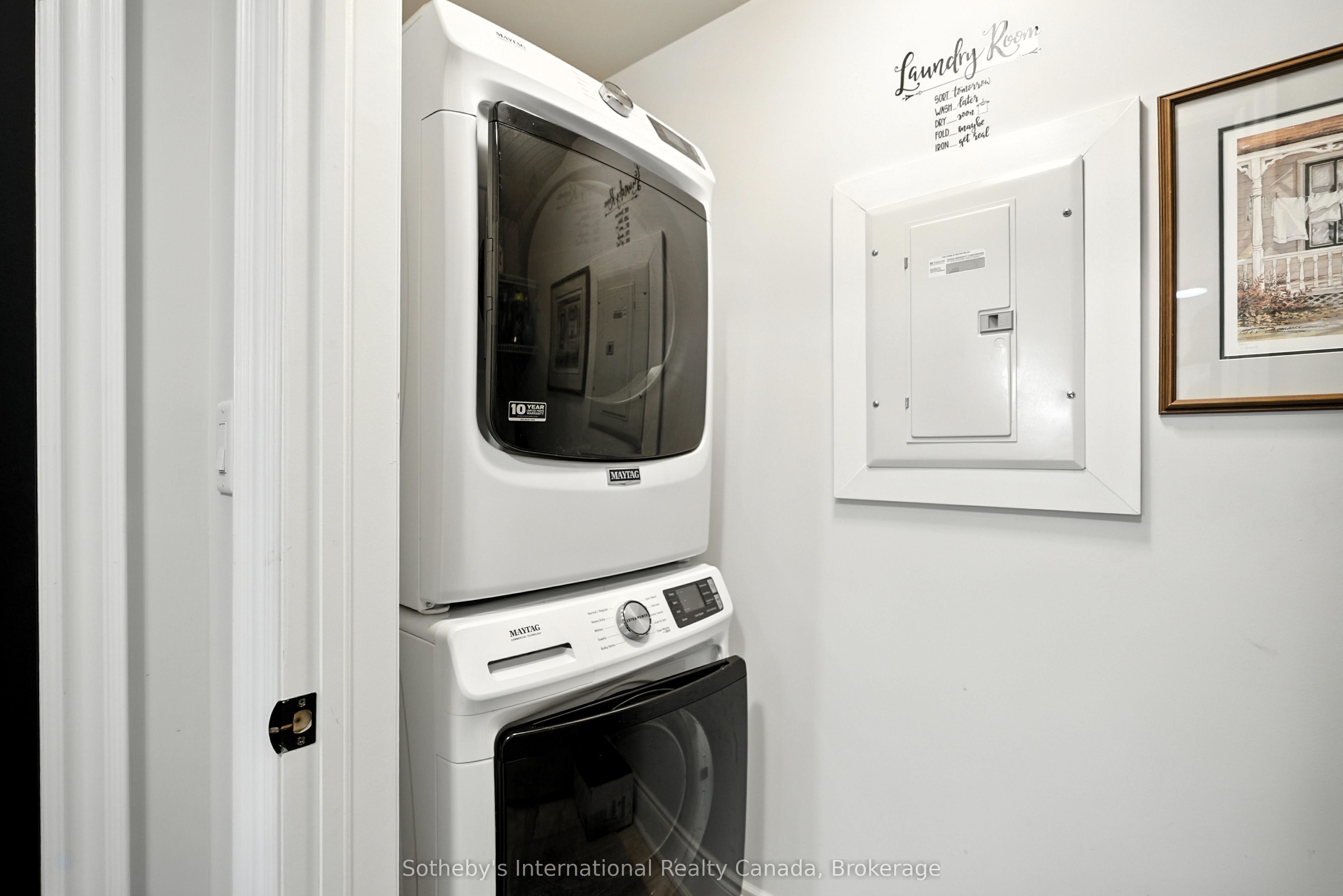 391 James Street W 106 Property Photo 32