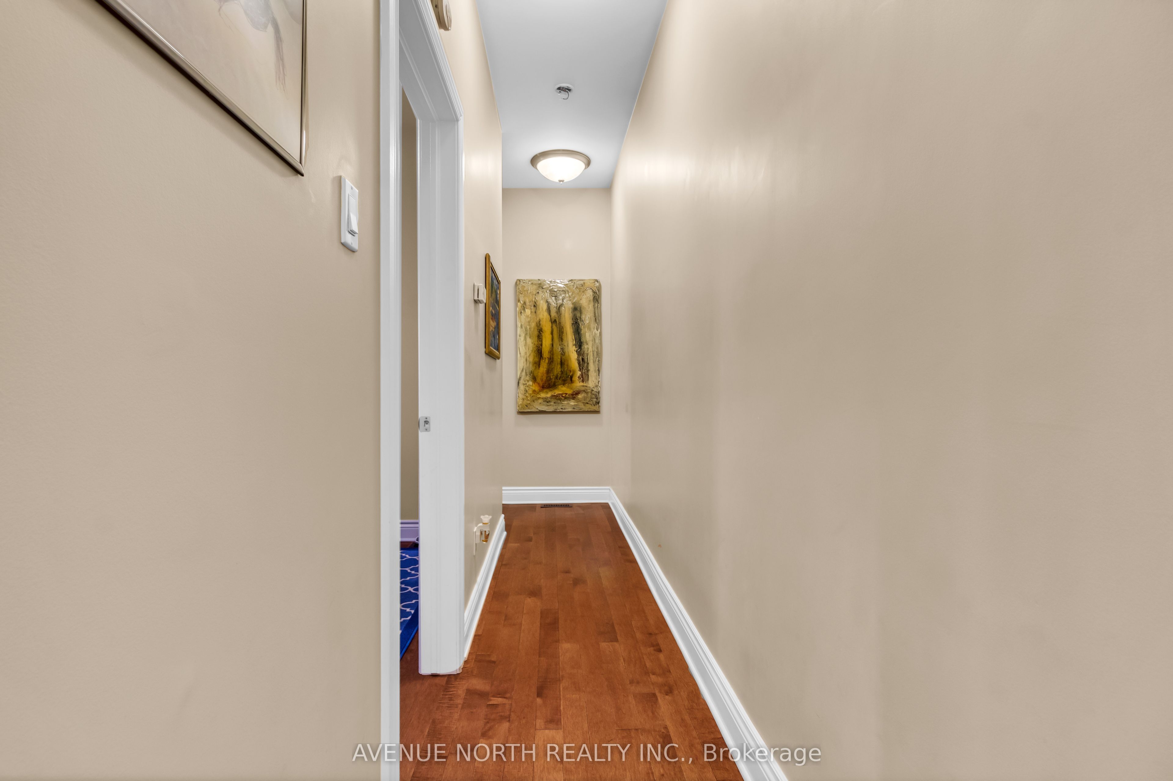 #1 - 871 Somerset Street Property Photo 8