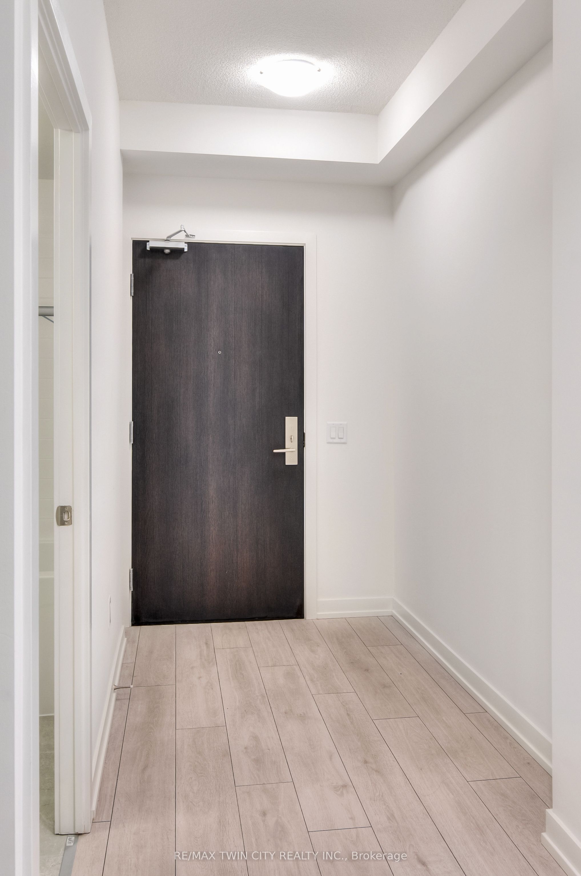 55 Duke Street W 1201 Property Photo 1