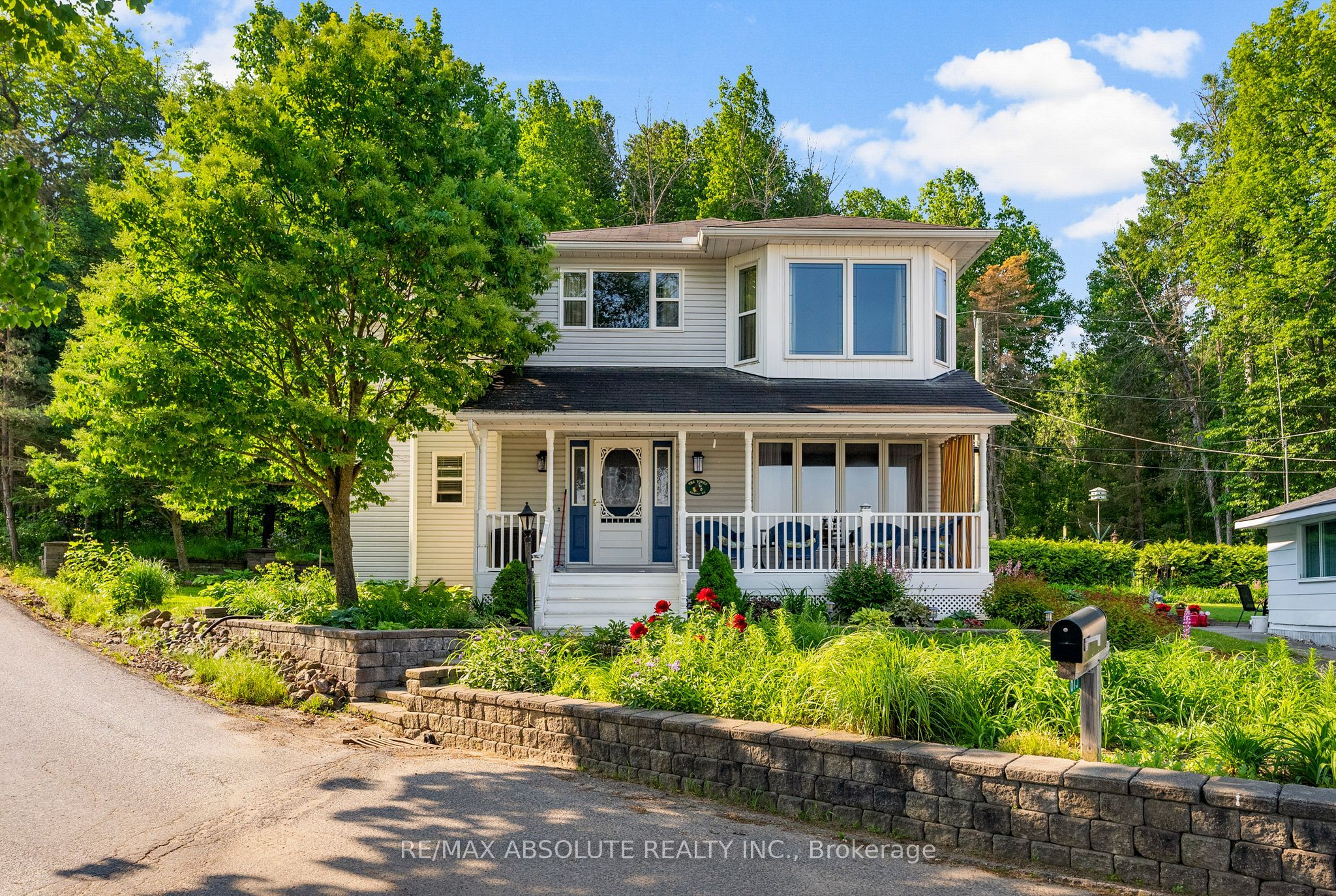 813 Archibald Street Property Photo 1