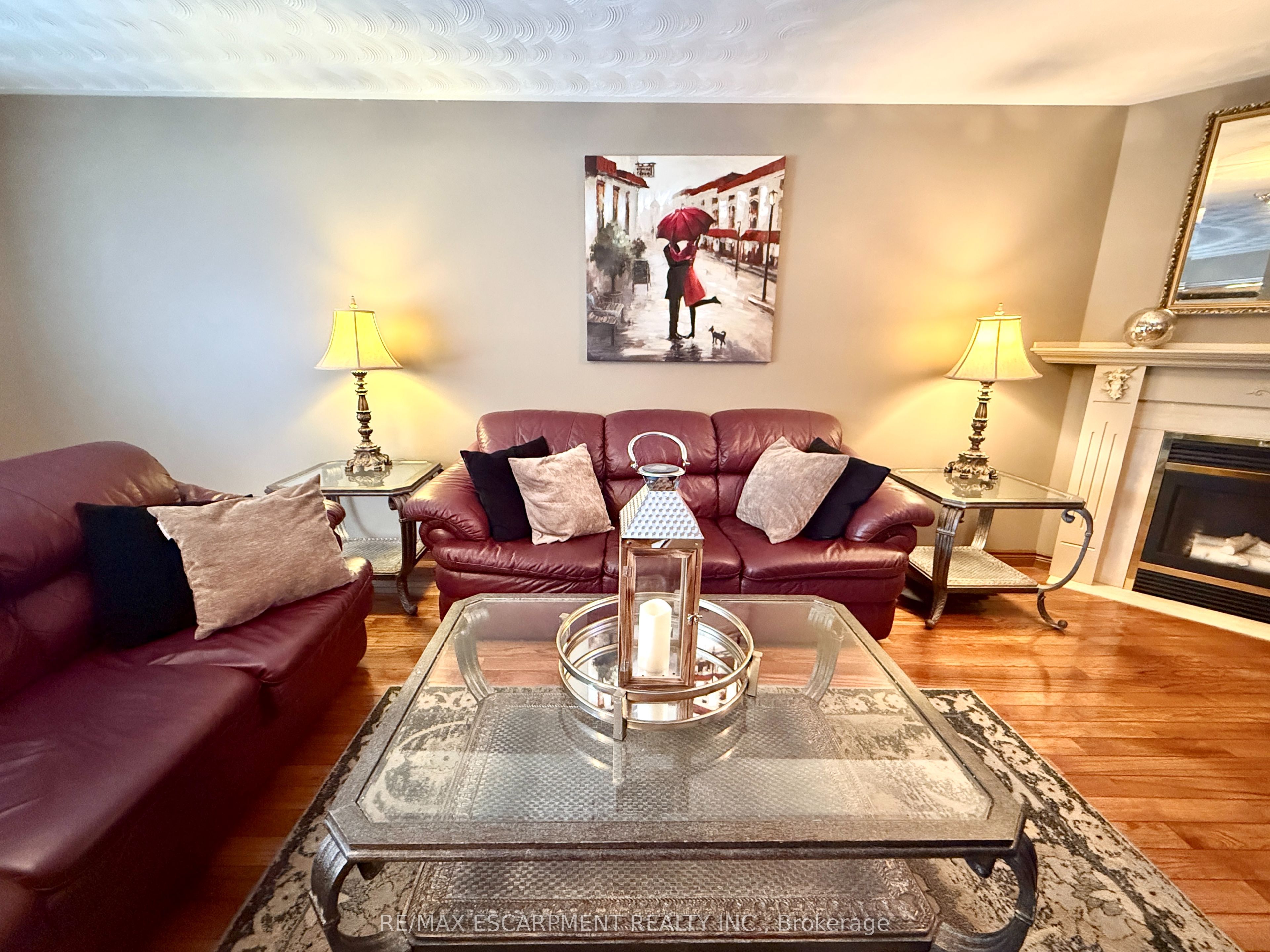 9 Sugarberry Court Property Photo 11