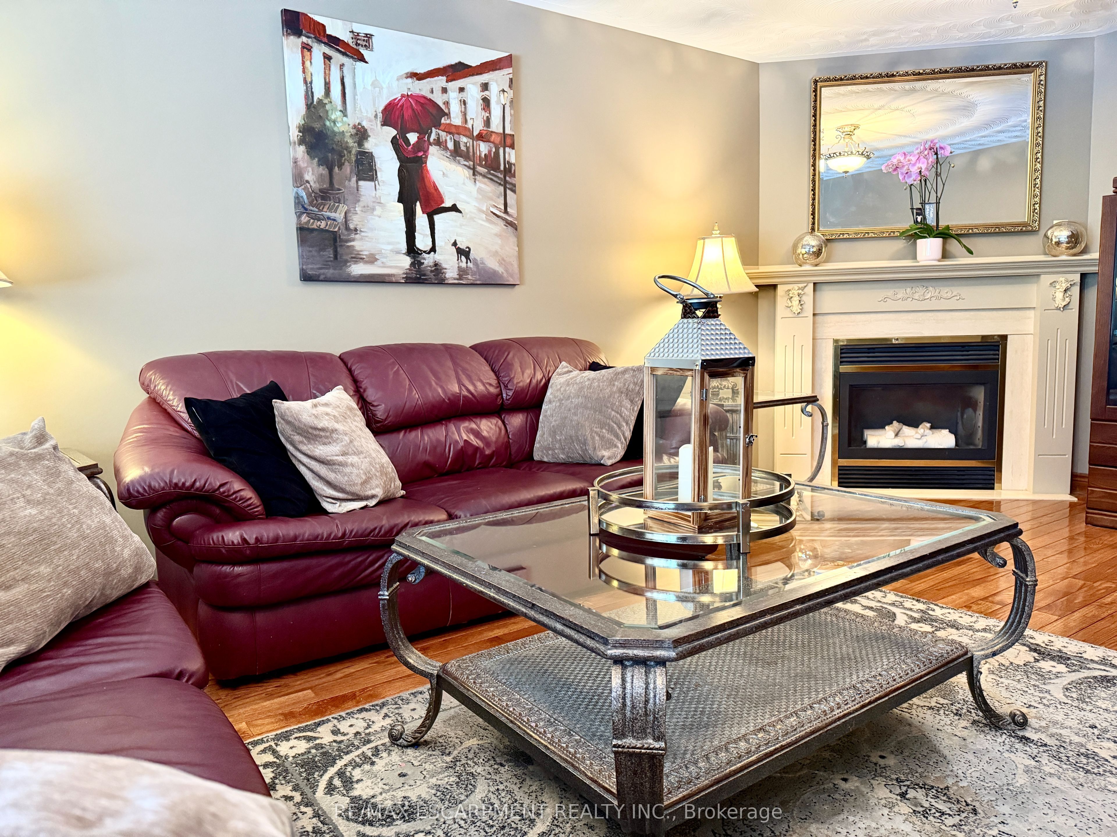 9 Sugarberry Court Property Photo 12