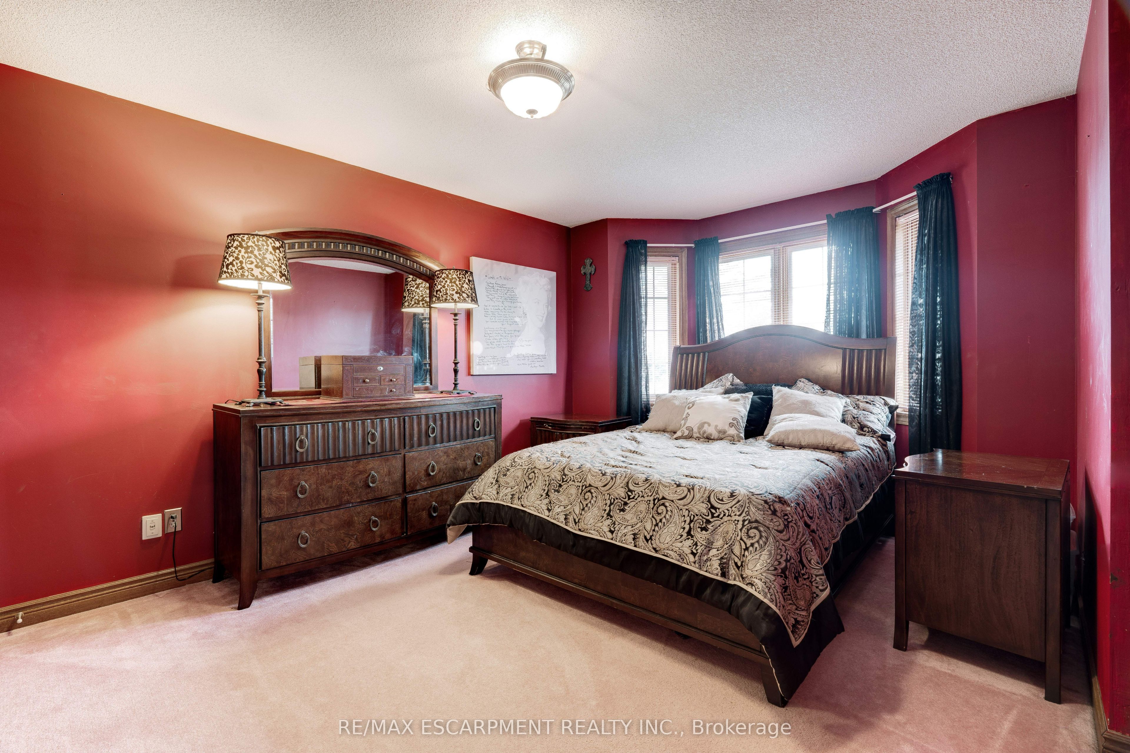9 Sugarberry Court Property Photo 20