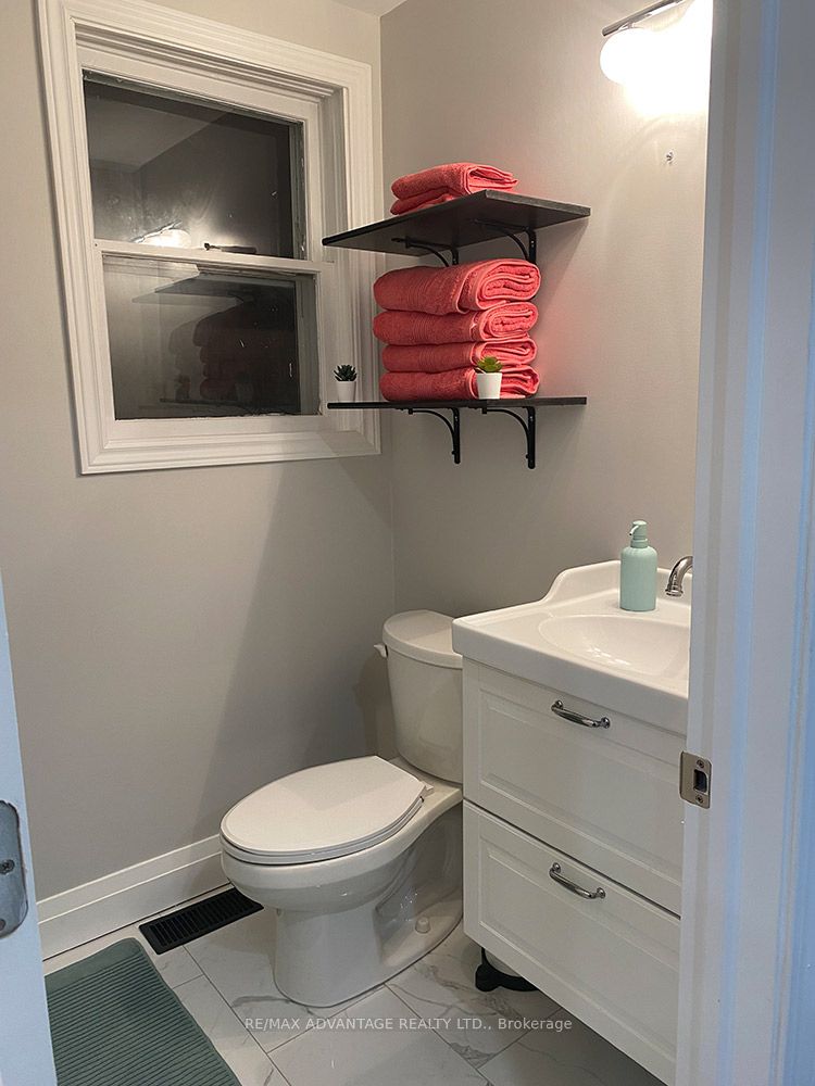 483 George Street Property Photo 8