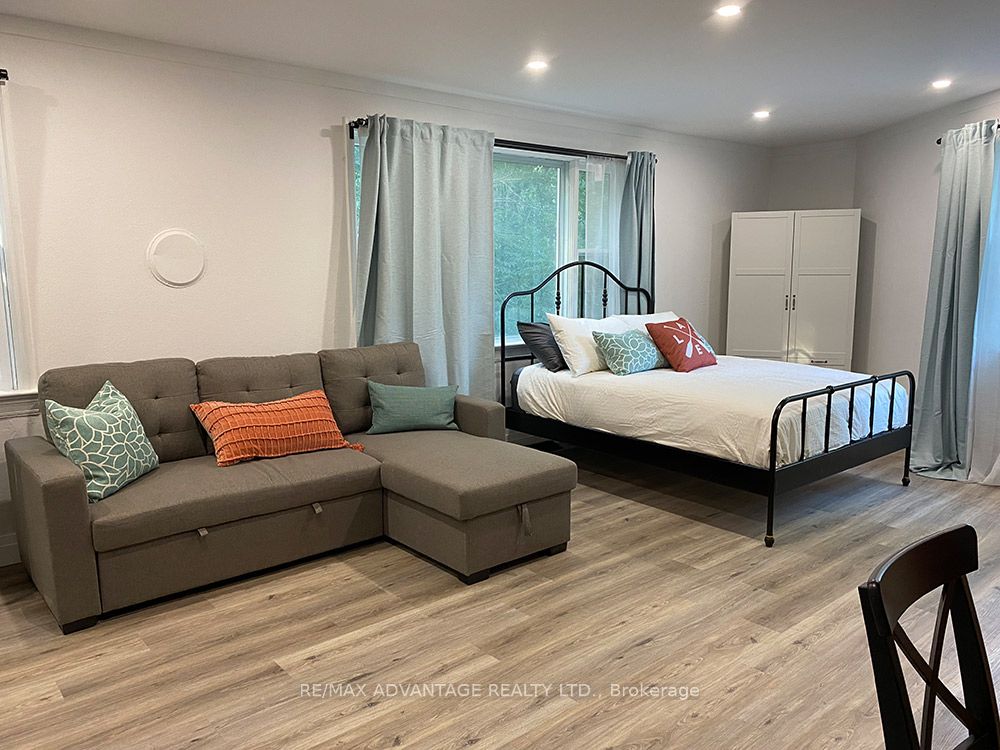 483 George Street Property Photo 10