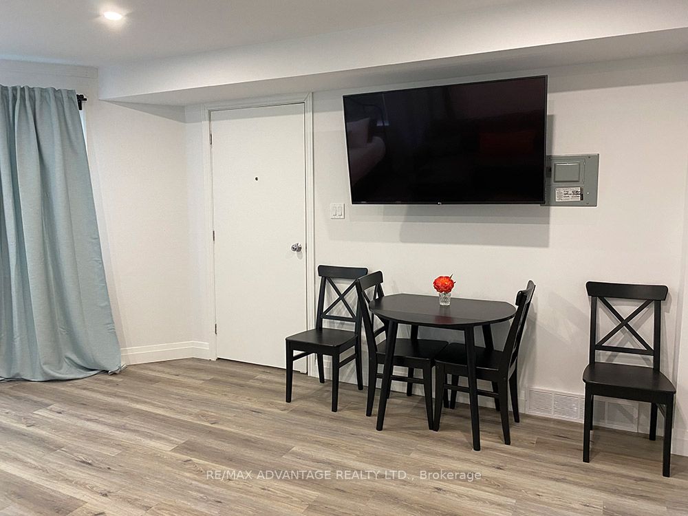 483 George Street Property Photo 13