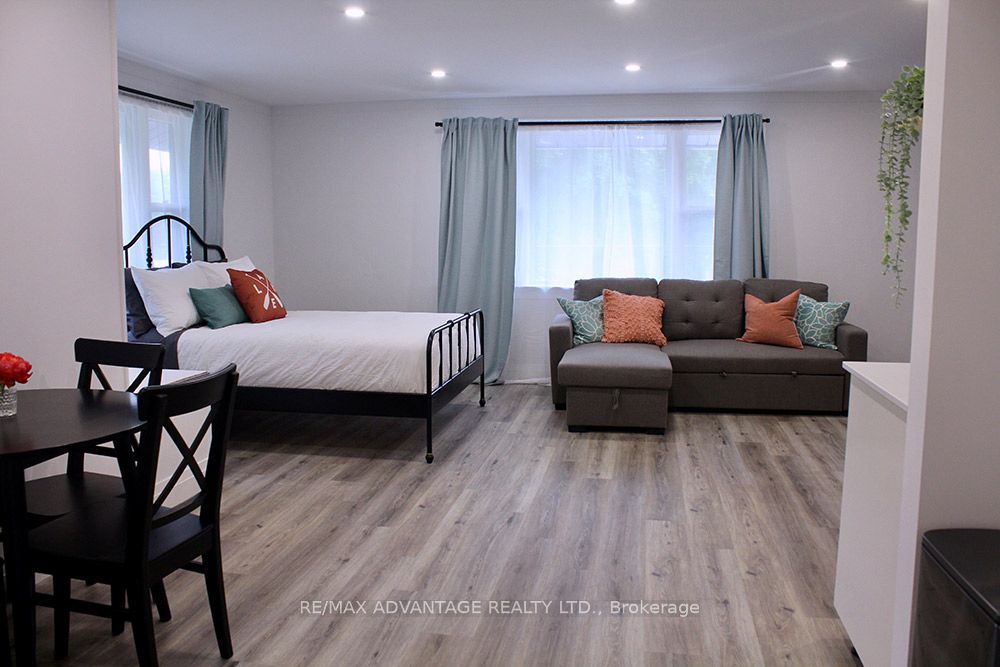 483 George Street Property Photo 15