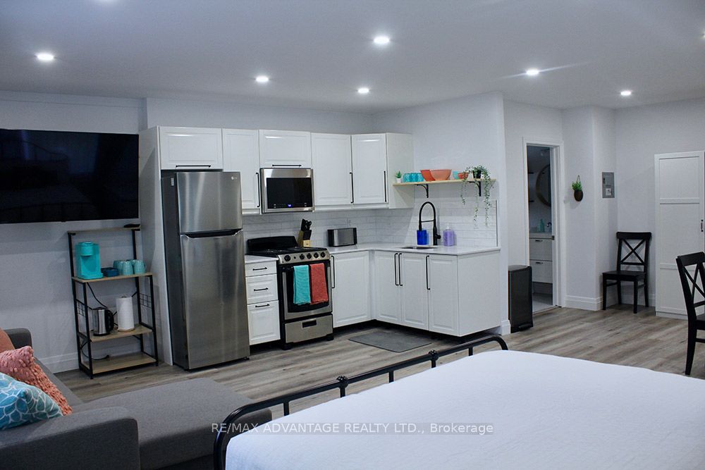 483 George Street Property Photo 16