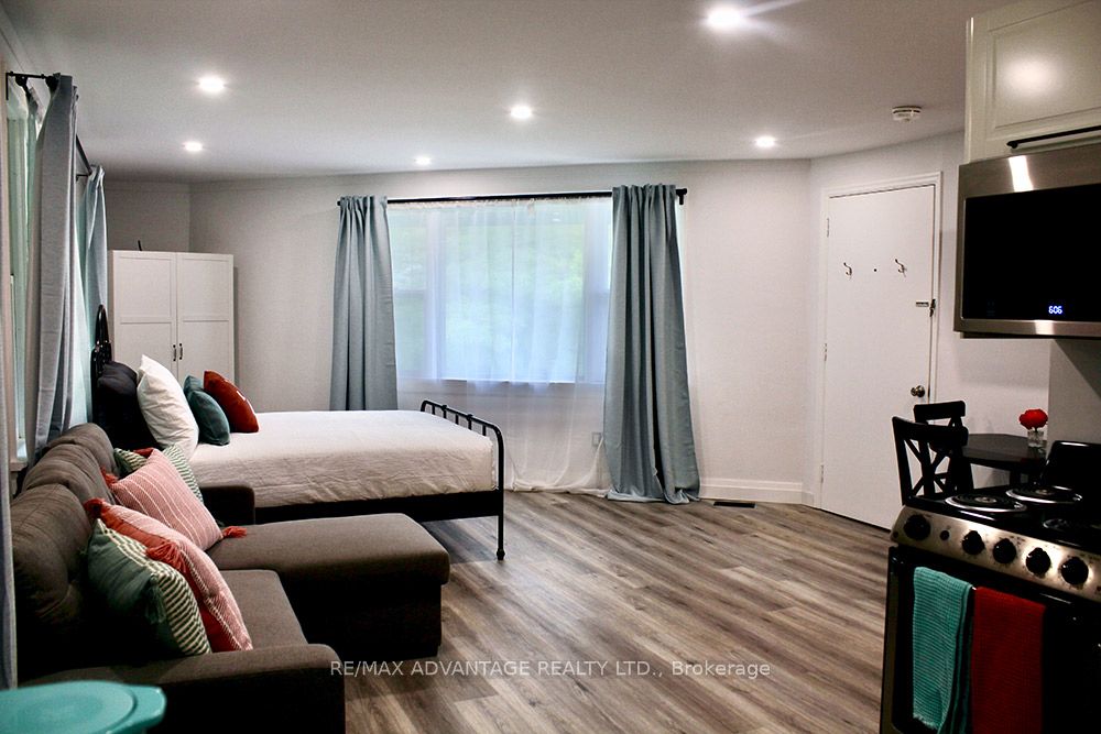 483 George Street Property Photo 24