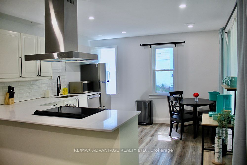 483 George Street Property Photo 27
