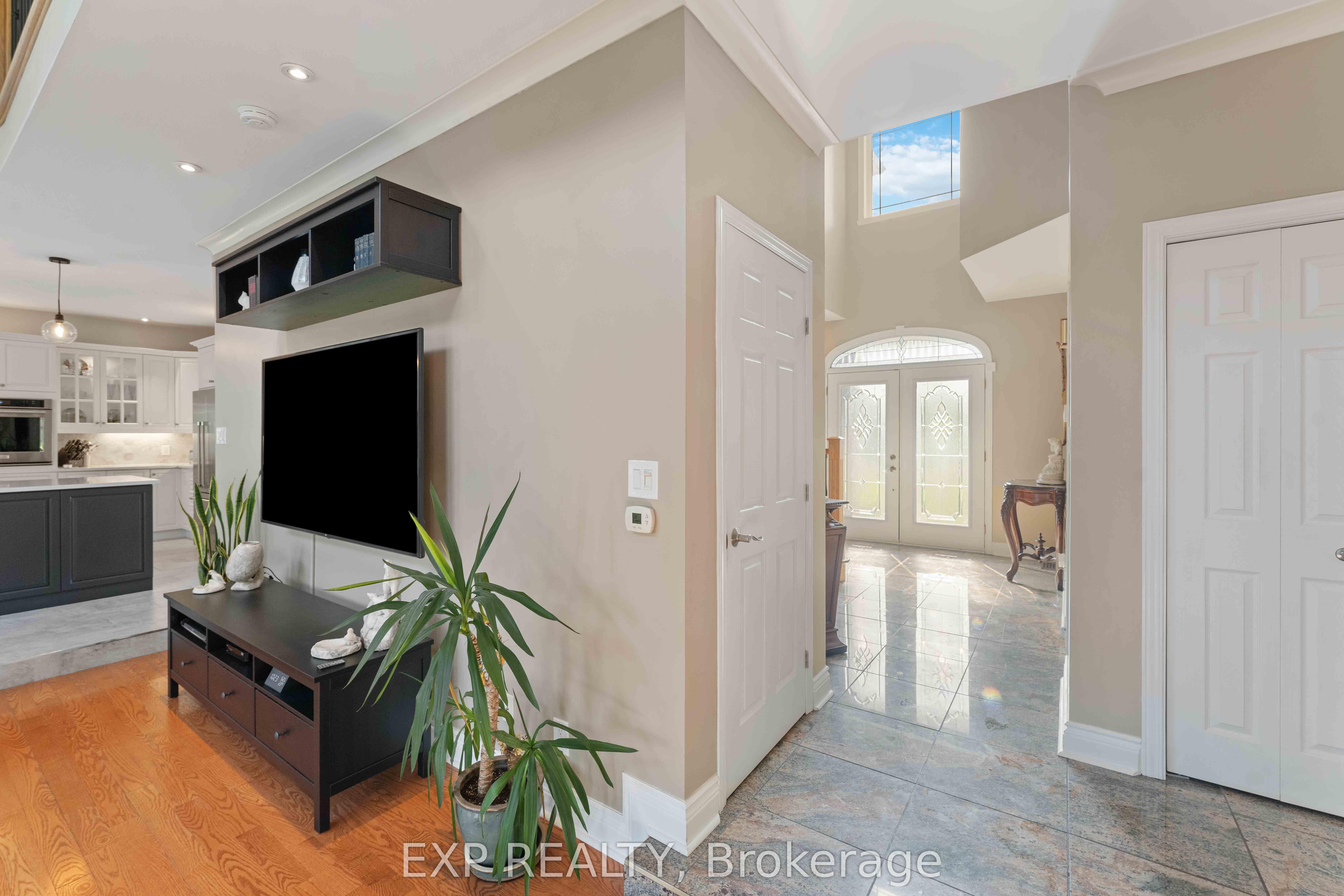 6163 Elkwood Drive Property Photo 4