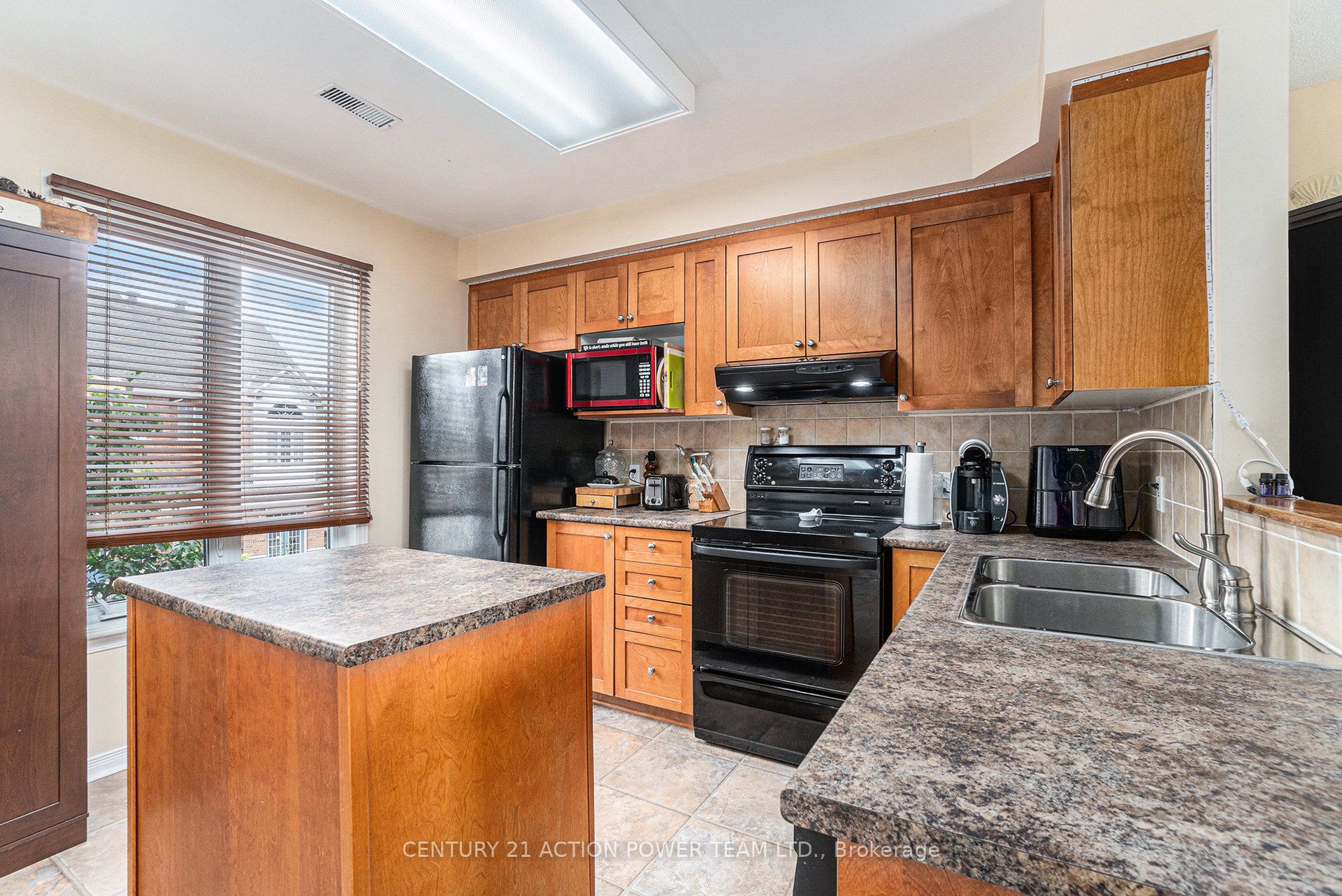 123 Gatestone Private Property Photo 14