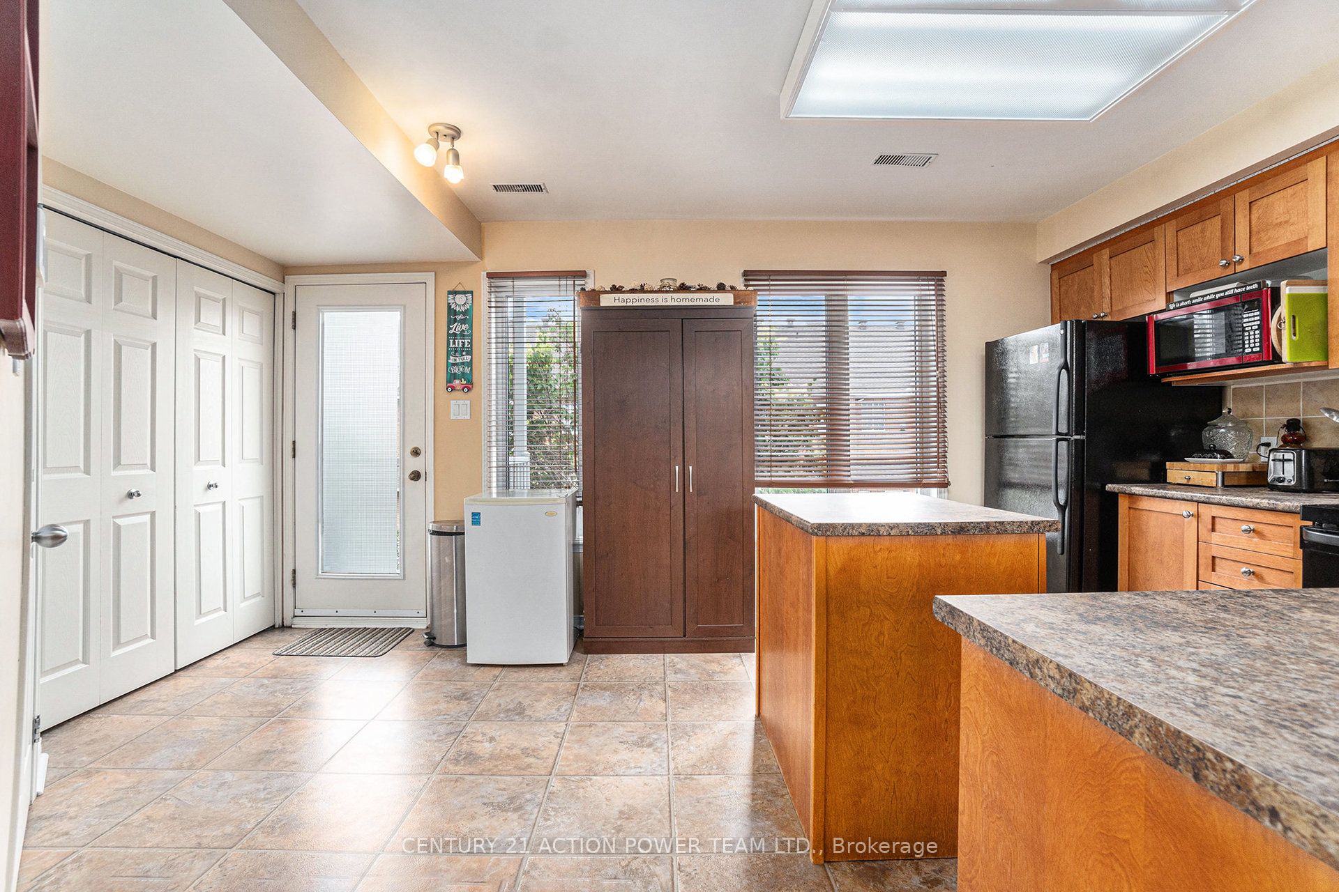 123 Gatestone Private Property Photo 15