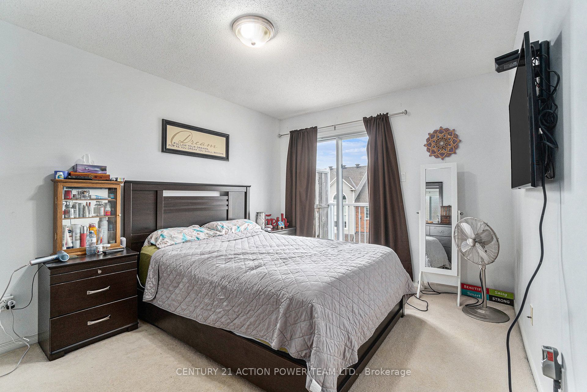 123 Gatestone Private Property Photo 25