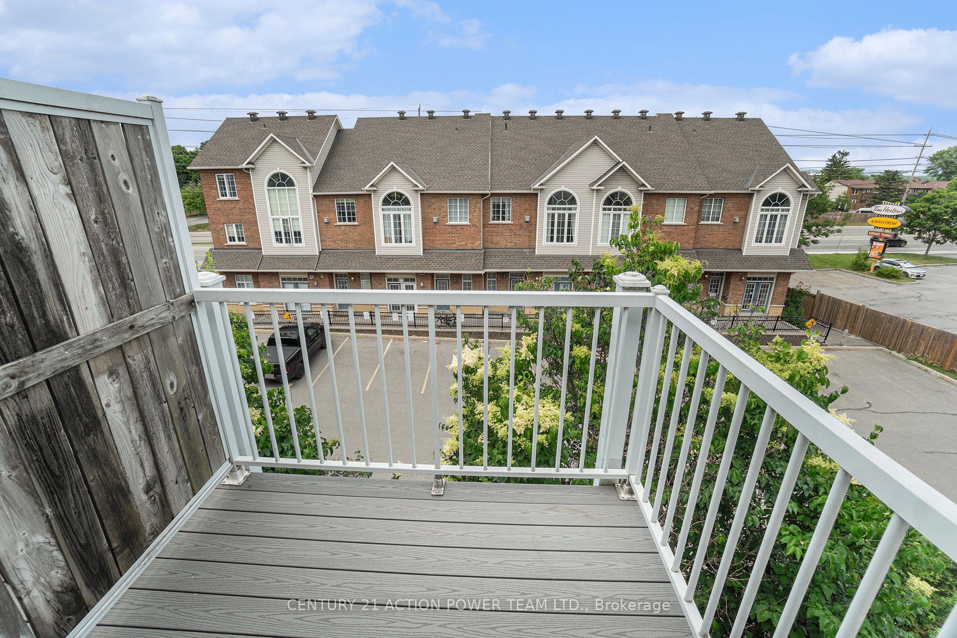 123 Gatestone Private Property Photo 32