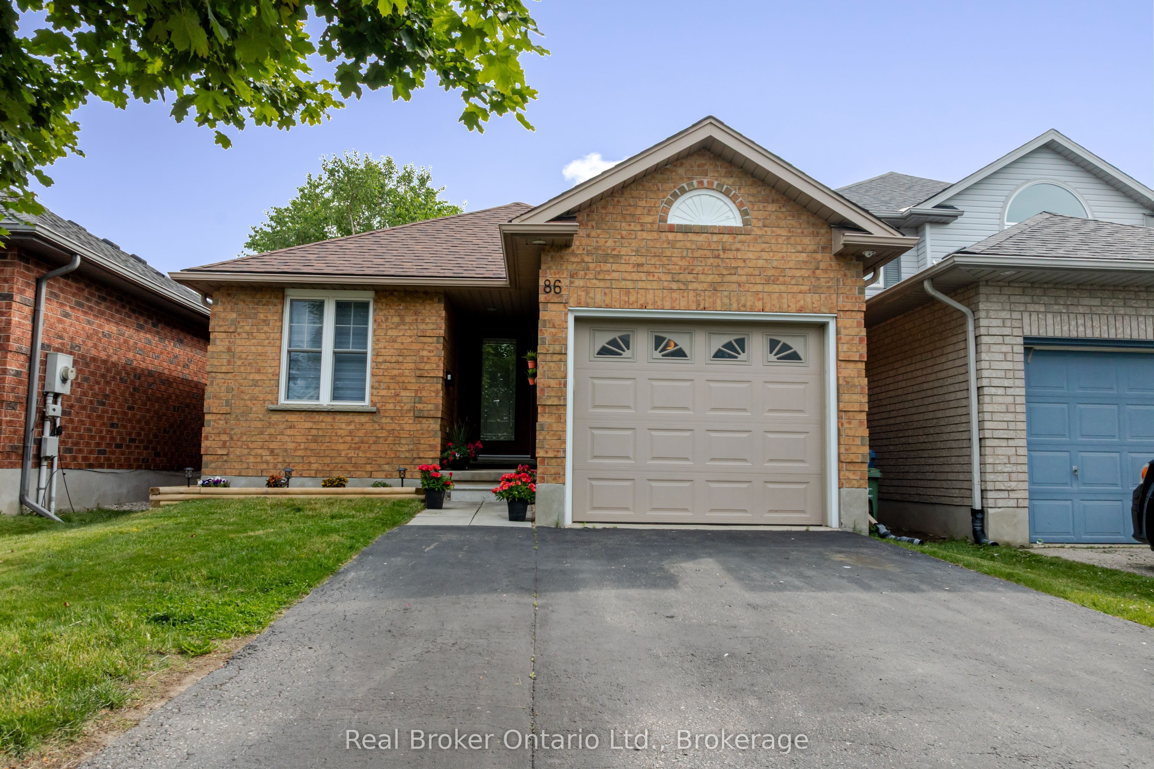 86 Milson Crescent Property Photo 1