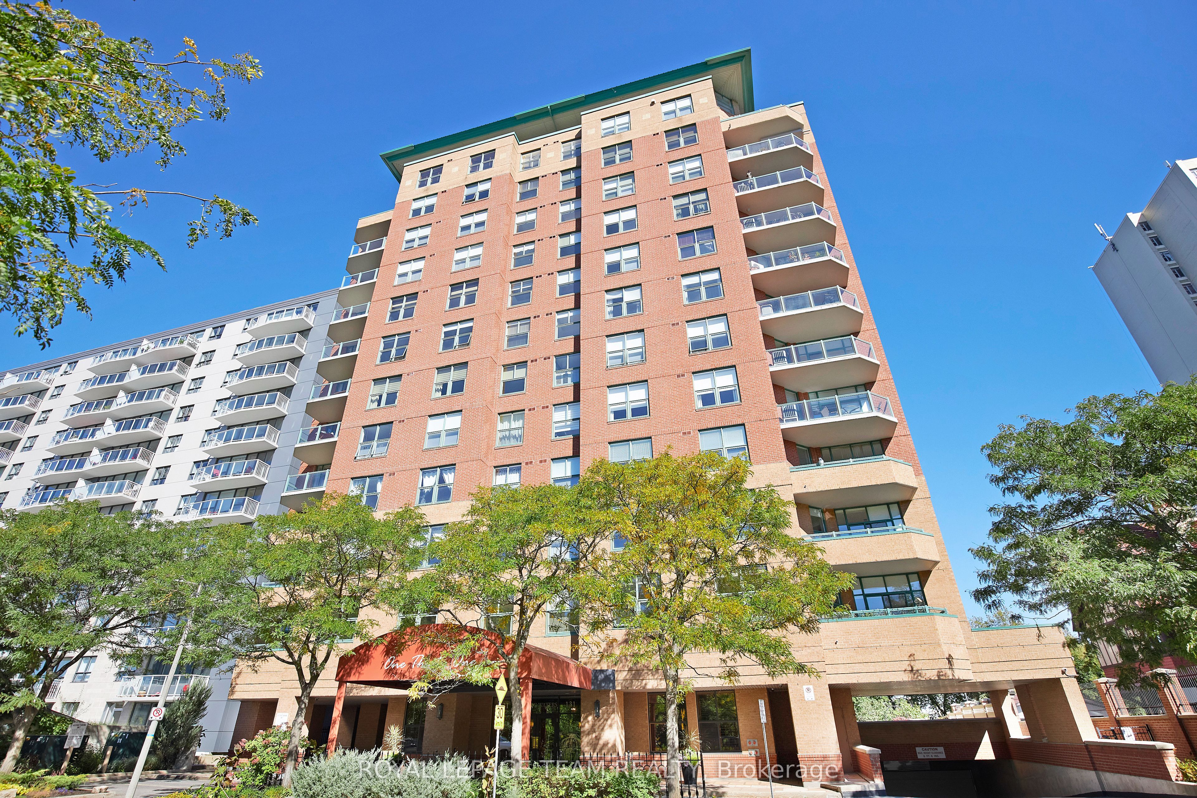 #PH1 - 131 Wurtemburg Street