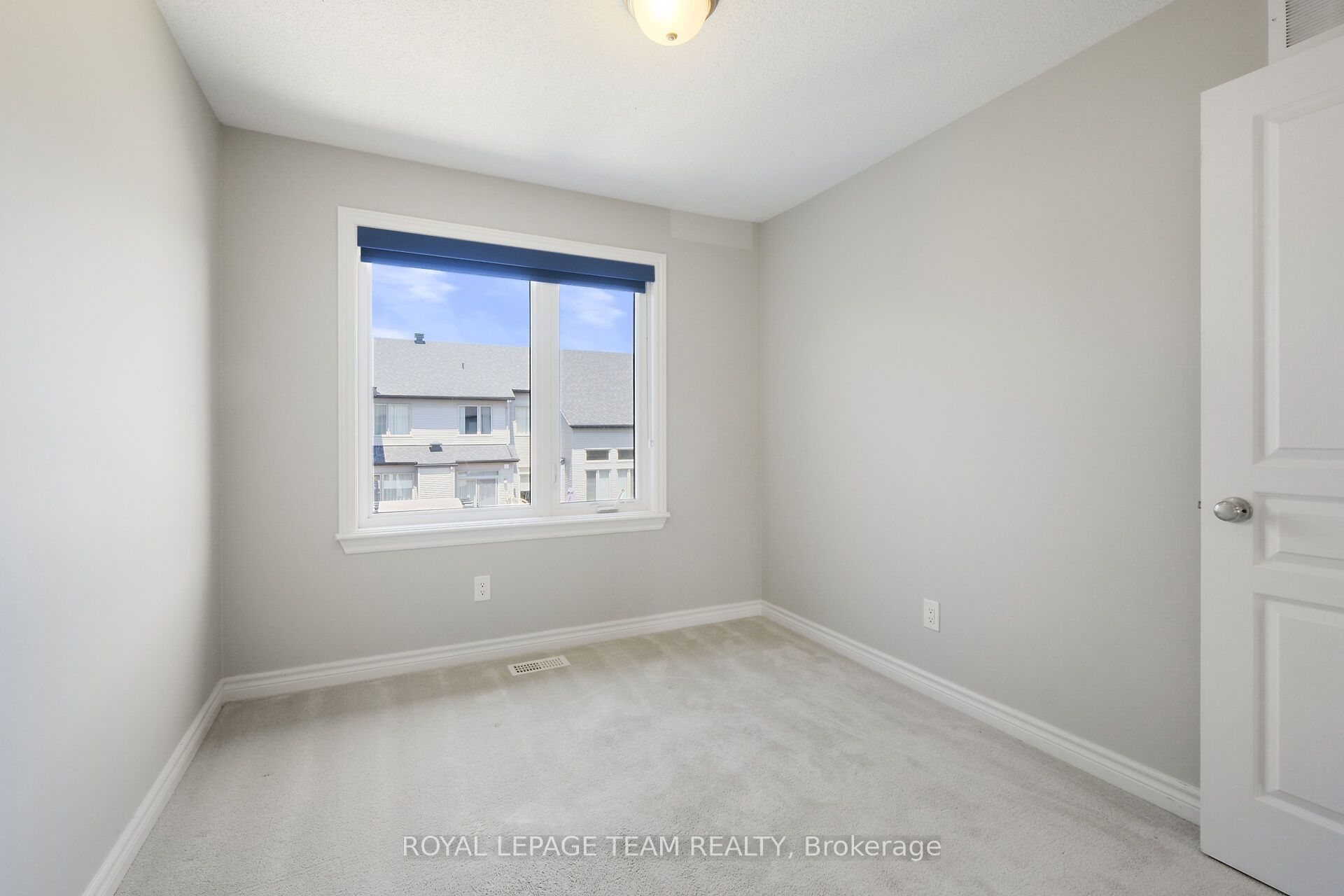273 Shinleaf Crescent Property Photo 37