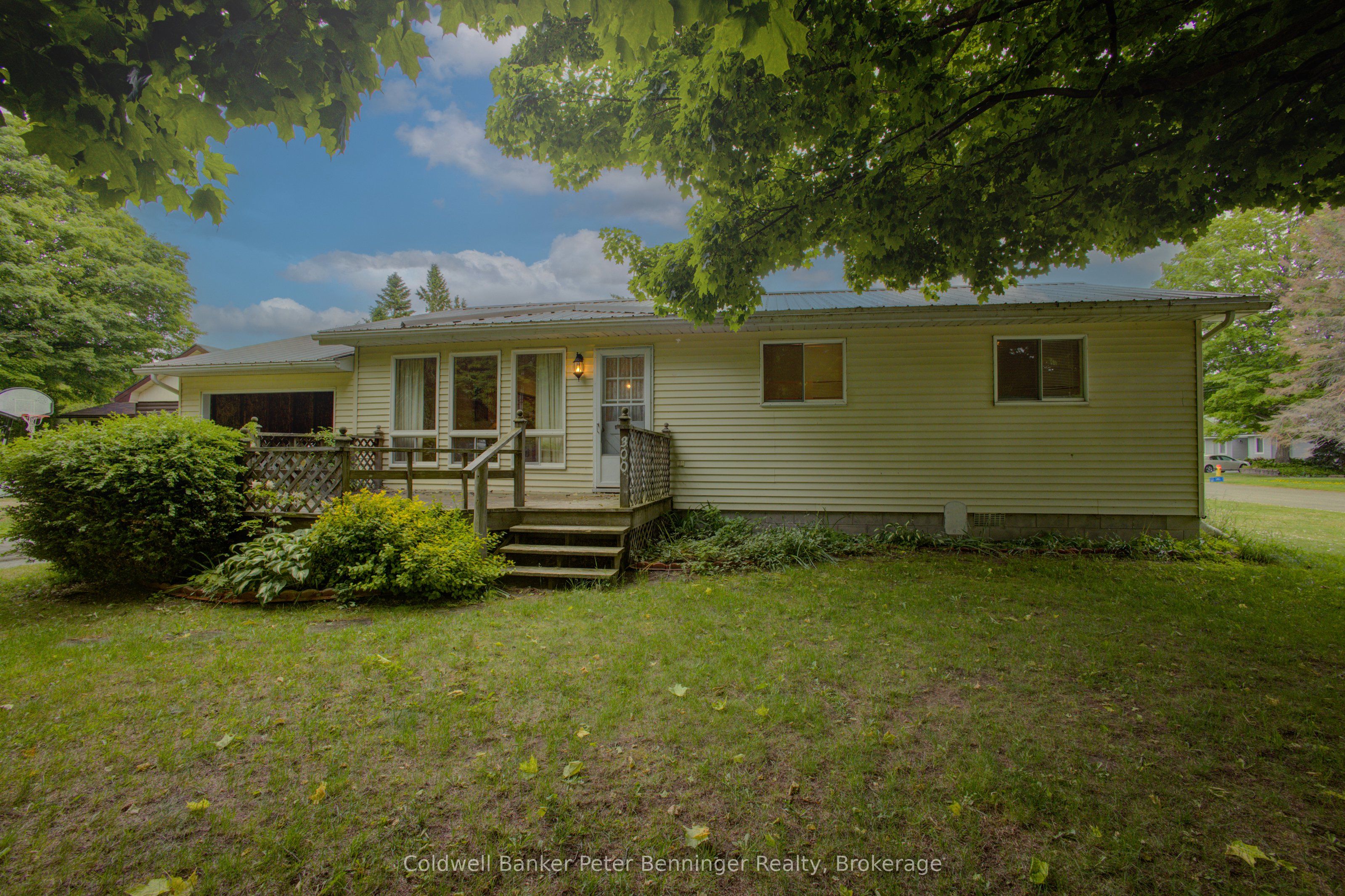 300 Sauk Court