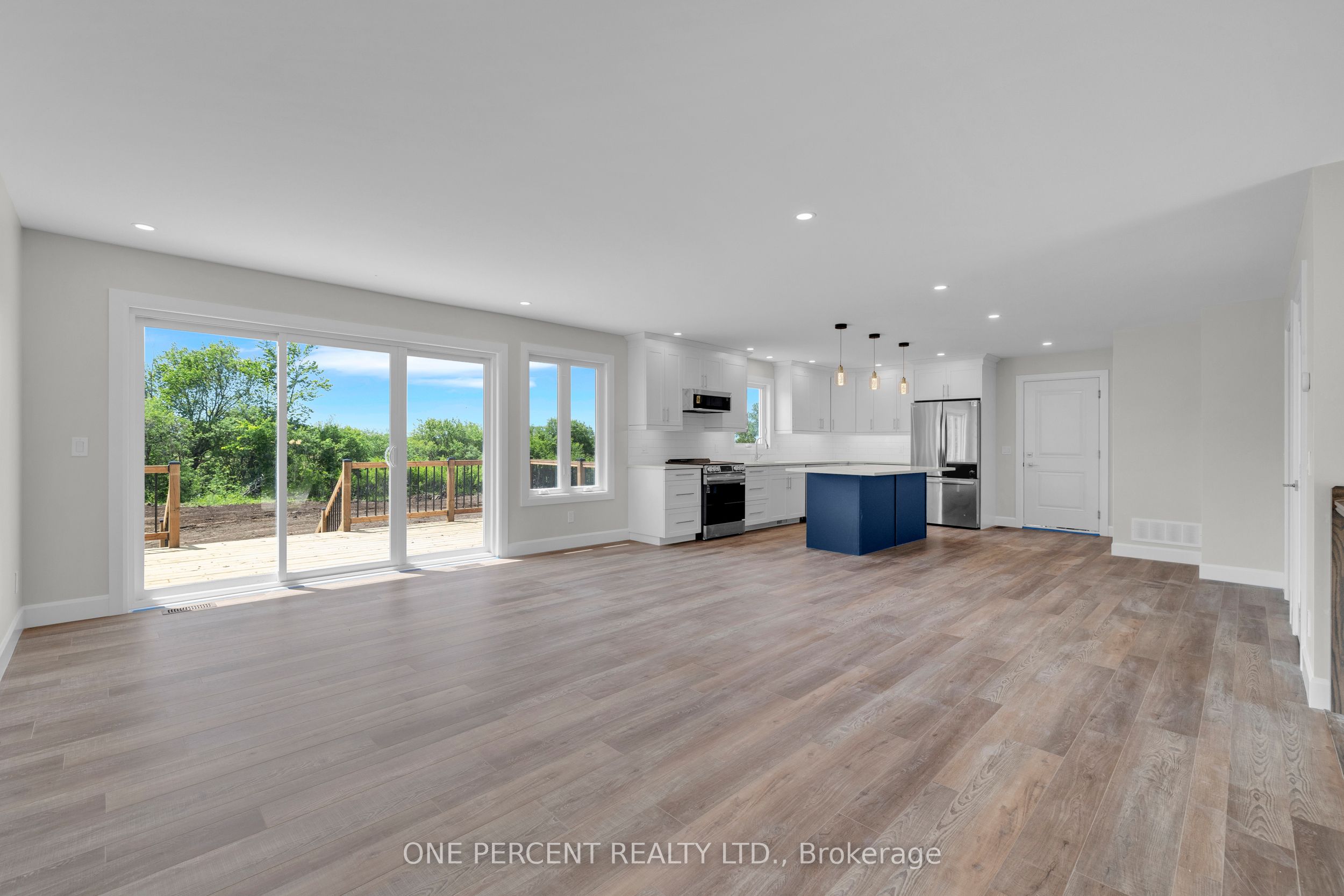 449 Wood Road Property Photo 6