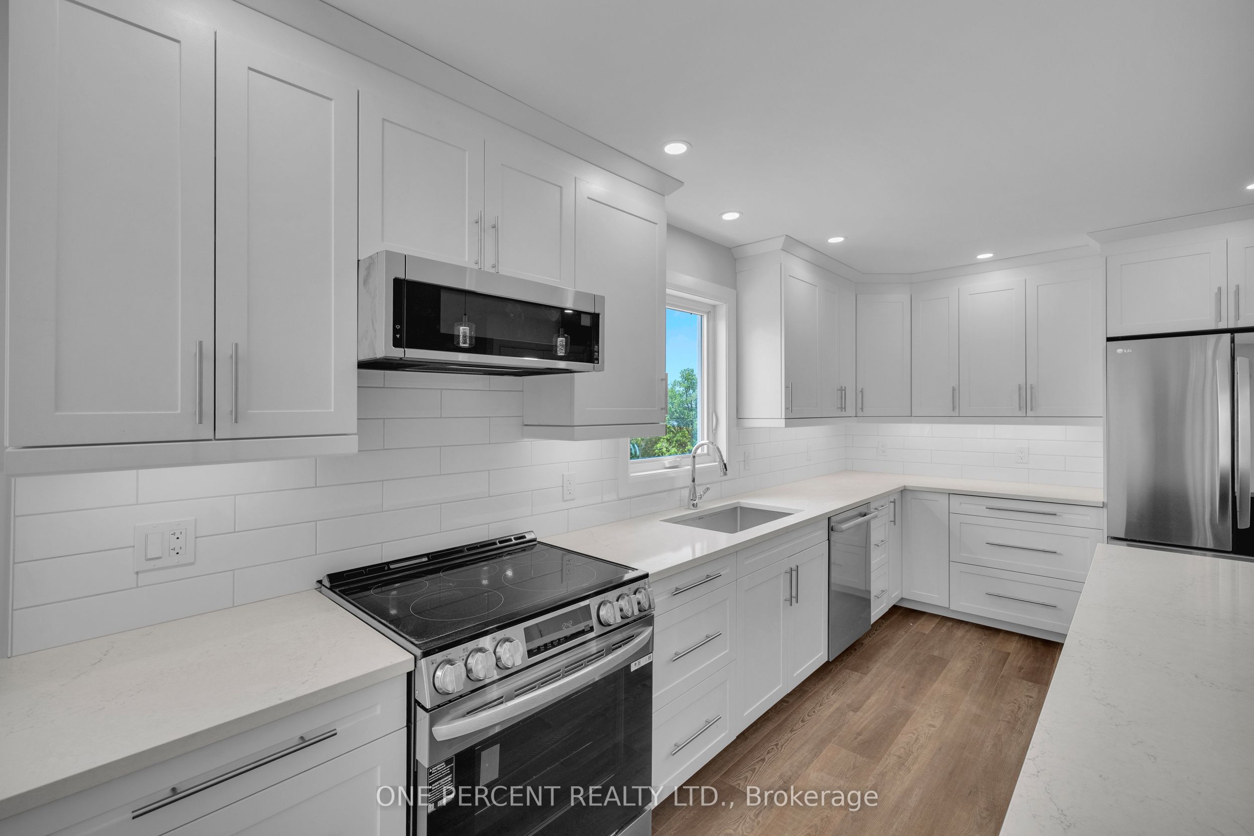 449 Wood Road Property Photo 9