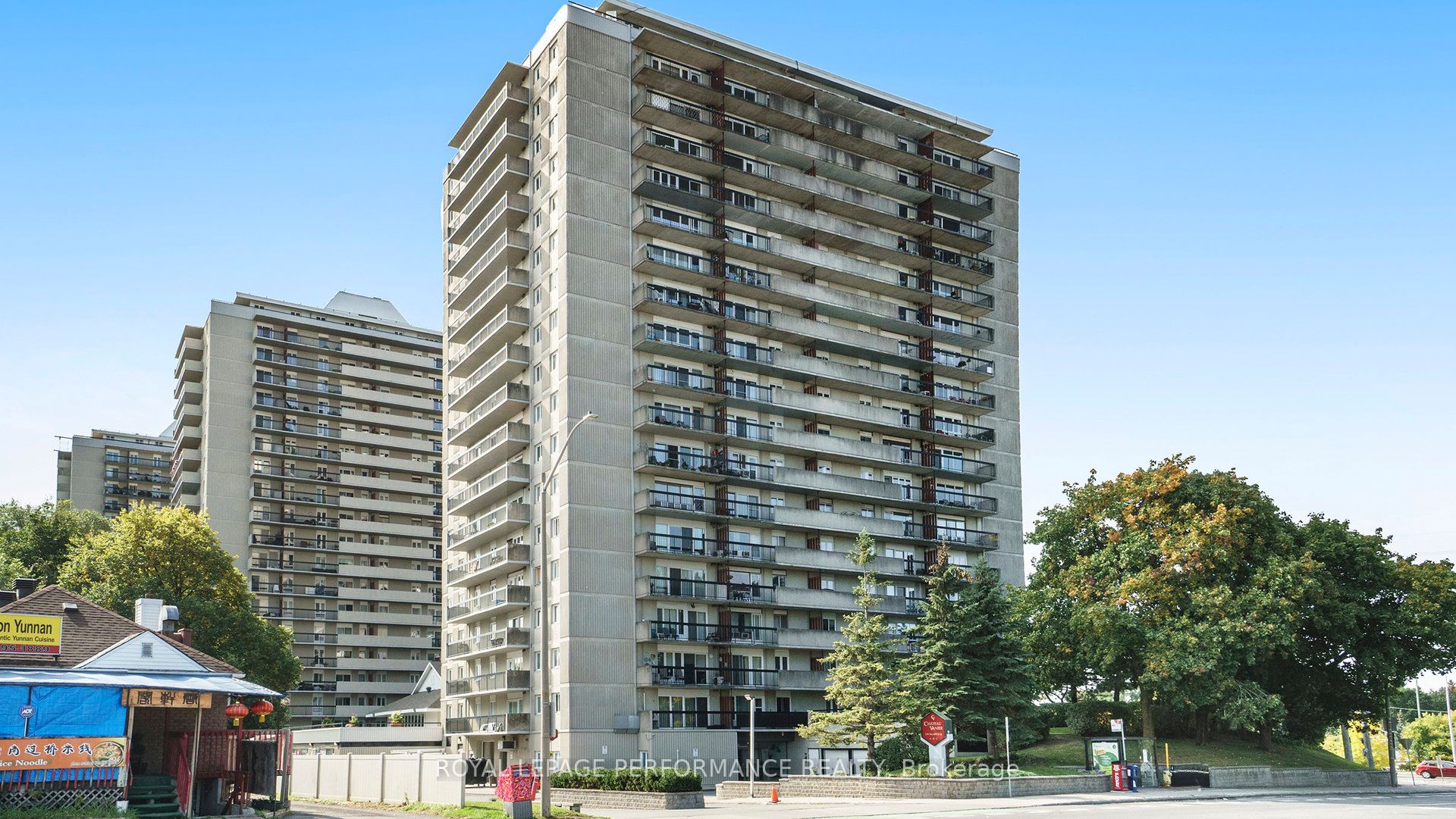 #1806 - 158A McArthur Avenue