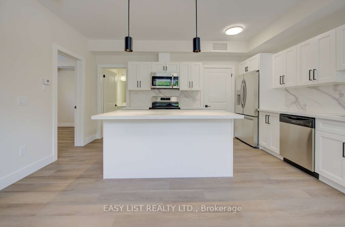 17 Peter Street 1 Property Photo 8