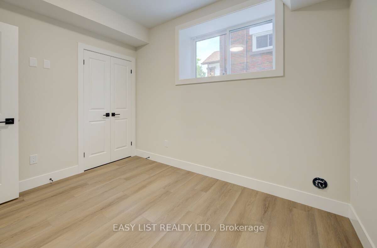 17 Peter Street 1 Property Photo 16