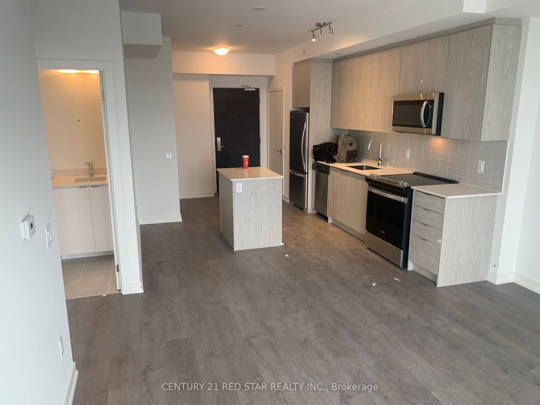 55 Duke St W Property Photo 1