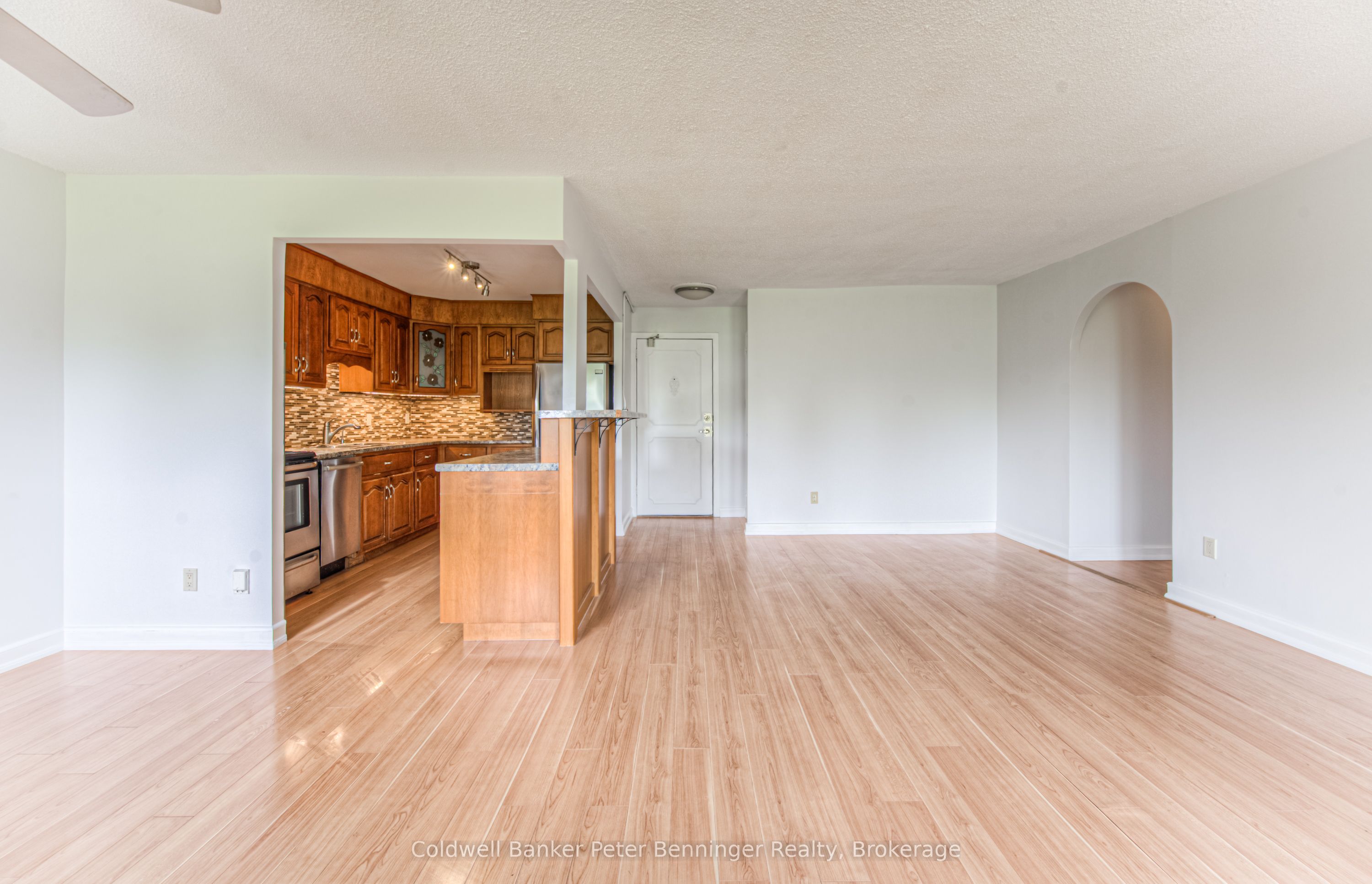 1100 Courtland Avenue E 211 Property Photo 15