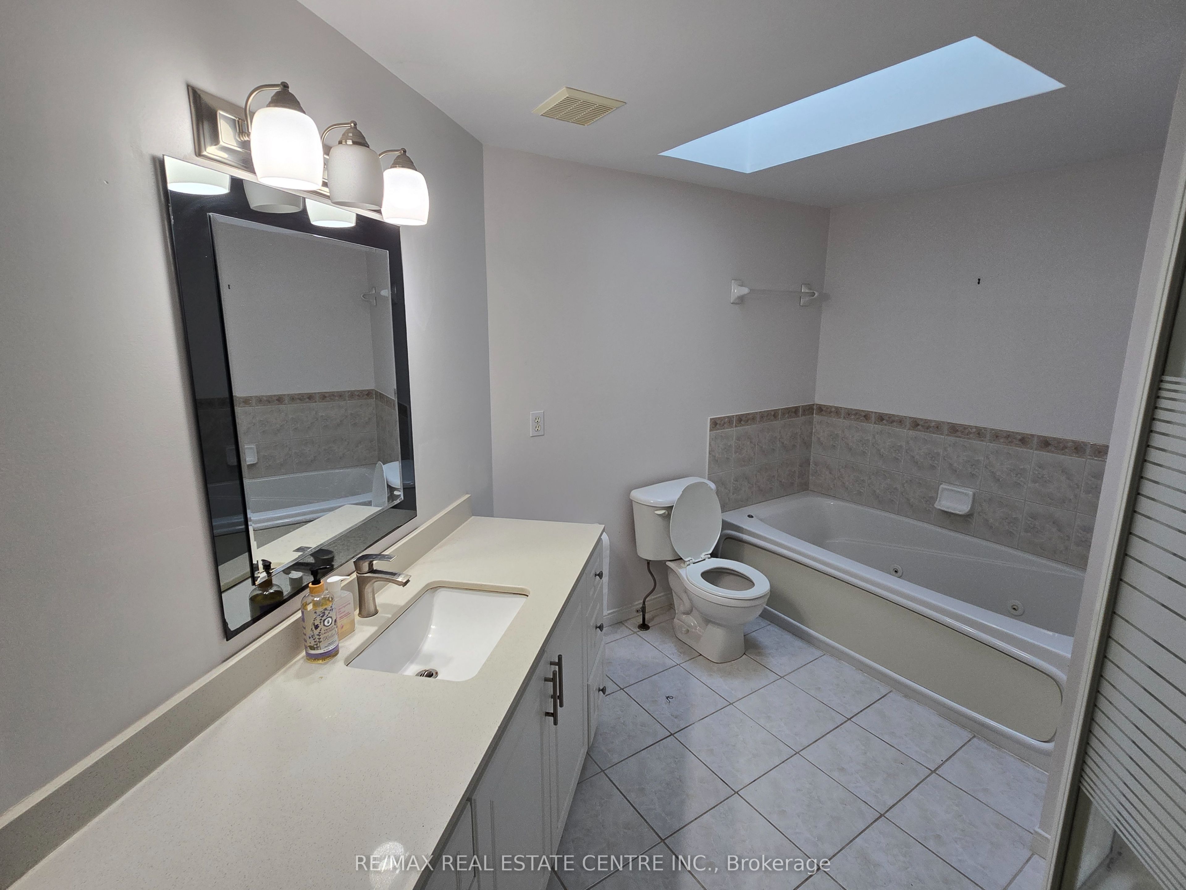 84 Marsh Crescent Property Photo 6