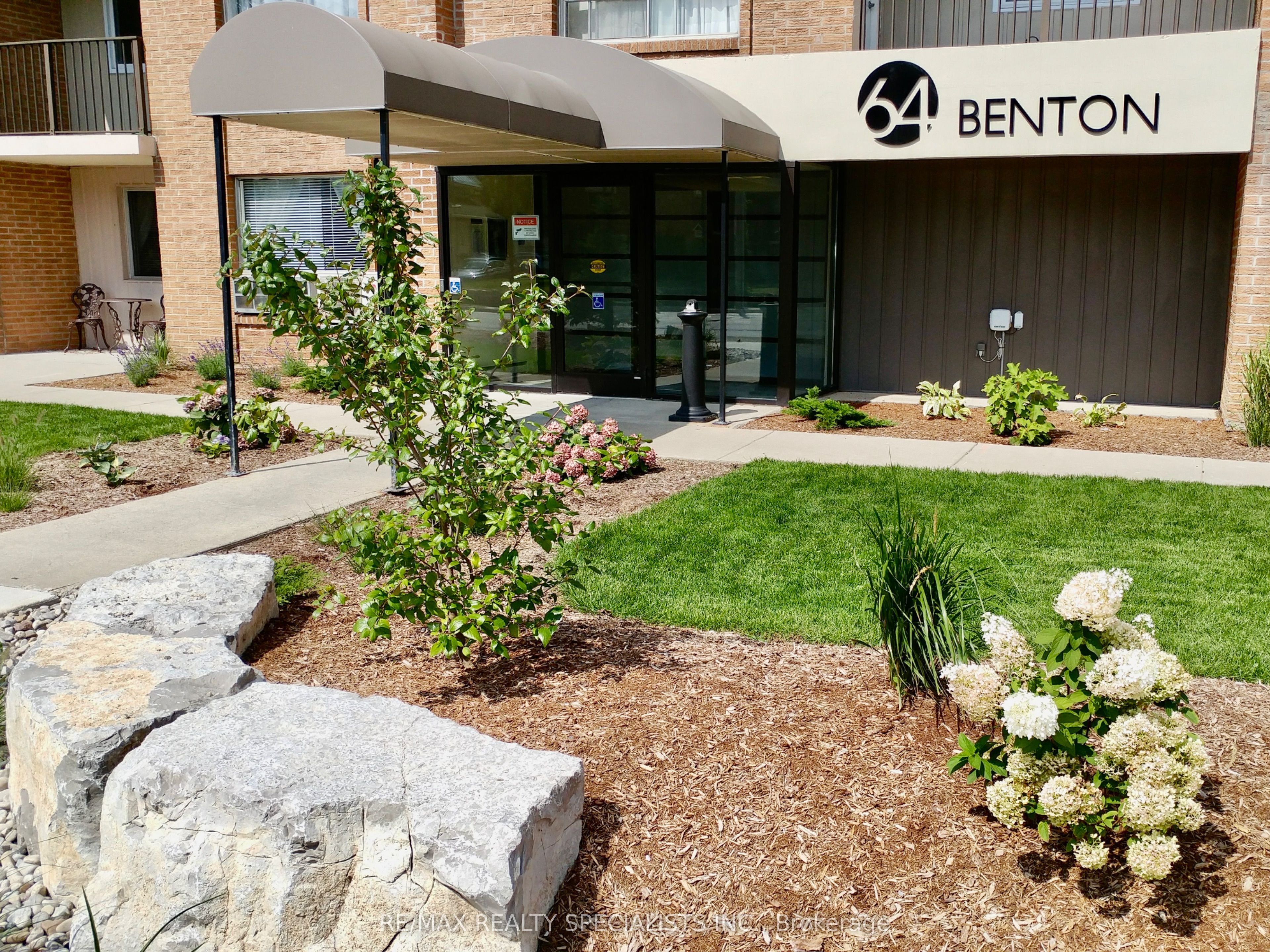 64 Benton Street 604 Property Photo 1