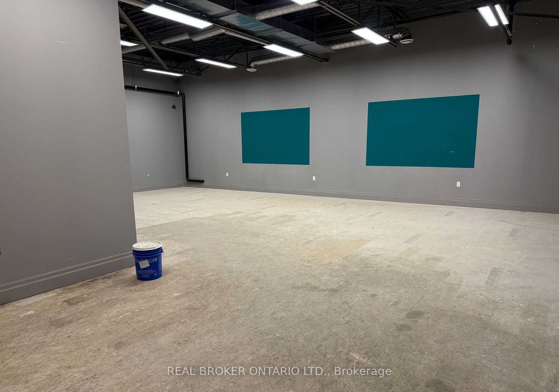 5900 Thorold Stone Road 2b Property Photo 2