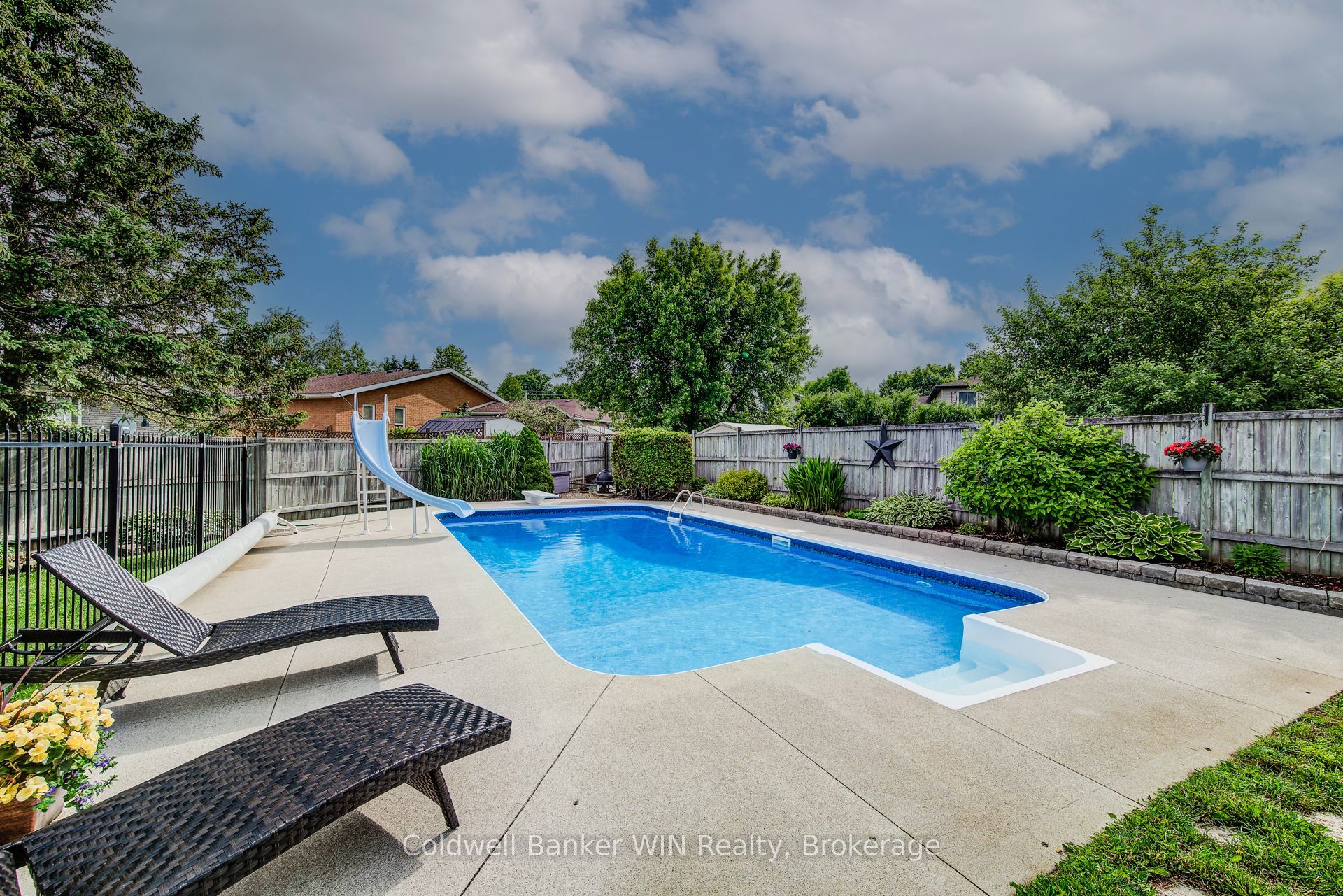 250 Justin's Place Property Photo 32