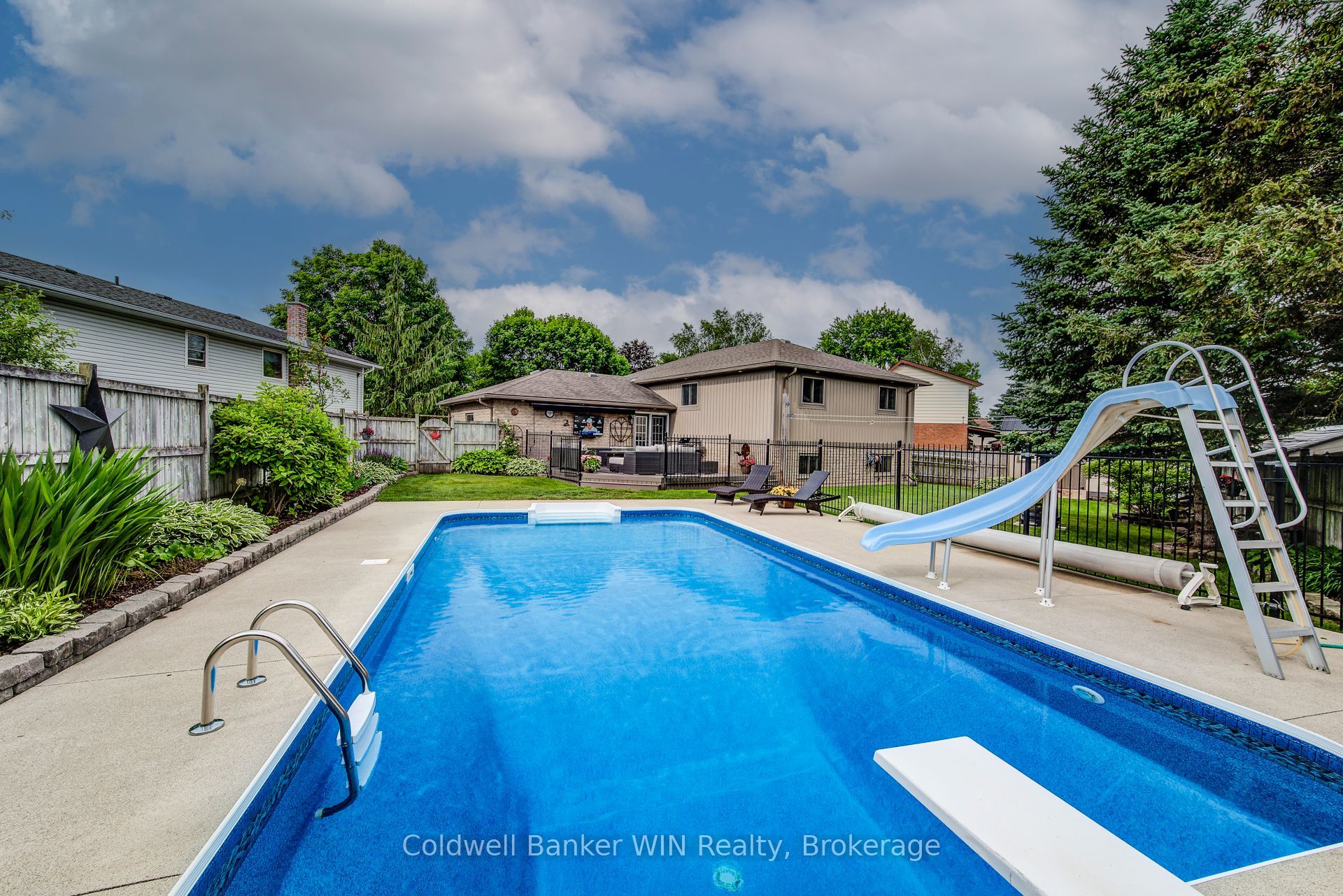 250 Justin's Place Property Photo 33